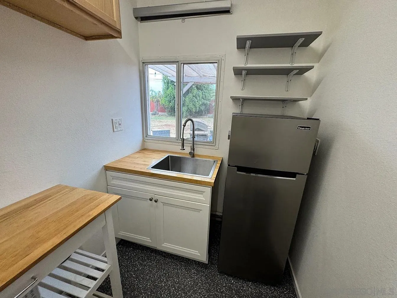 https://cdn.realtyfeed.com/cdn/127/260012593/f668969323228160b00c26f8bbf992f3.webp