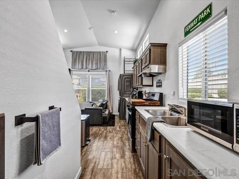 Photo #15: 260012594 Listing: Photo #15