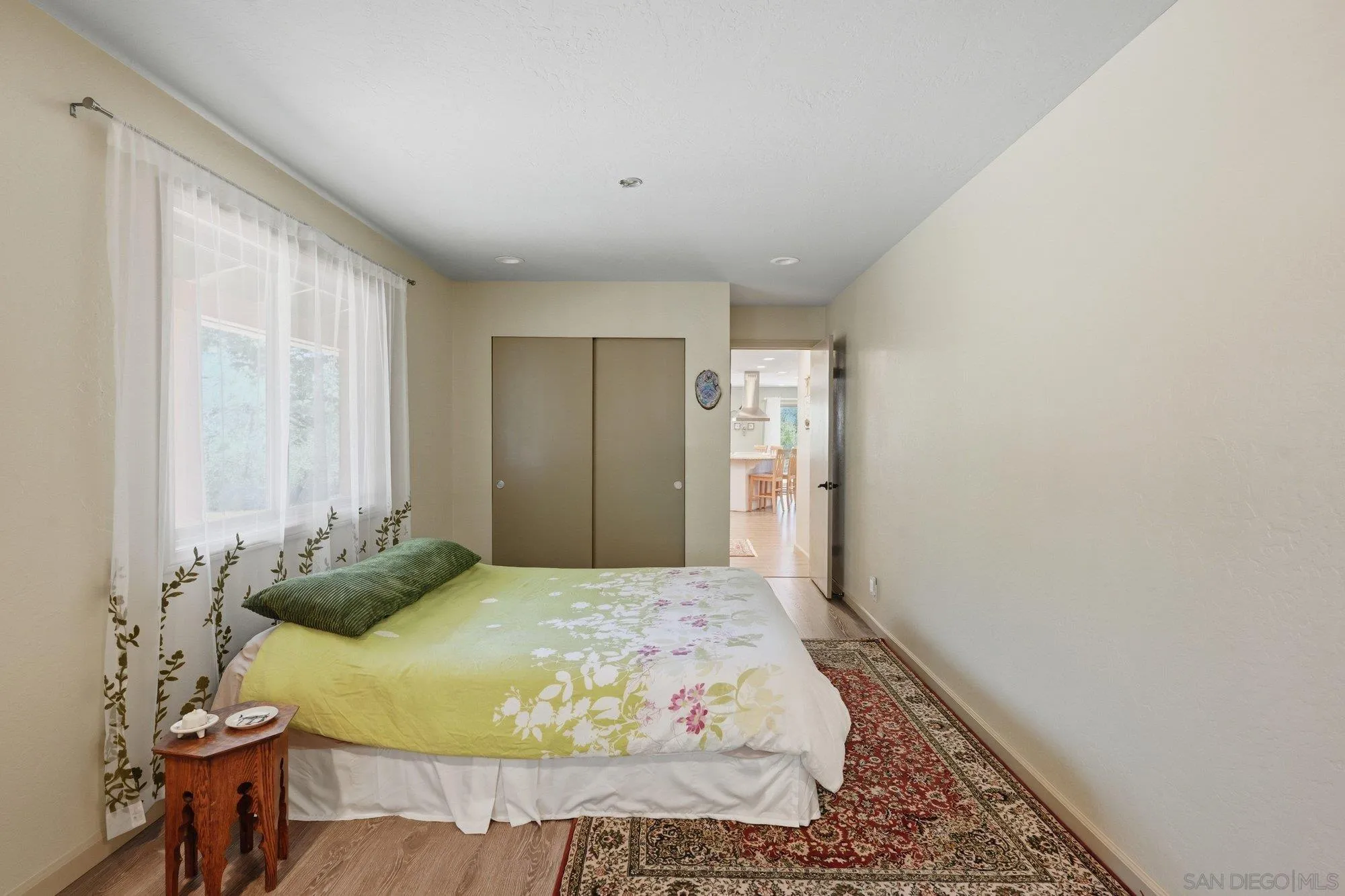 https://cdn.realtyfeed.com/cdn/127/260012596/5aa68baa8d02cb5718e9d5f899f87a5c.webp