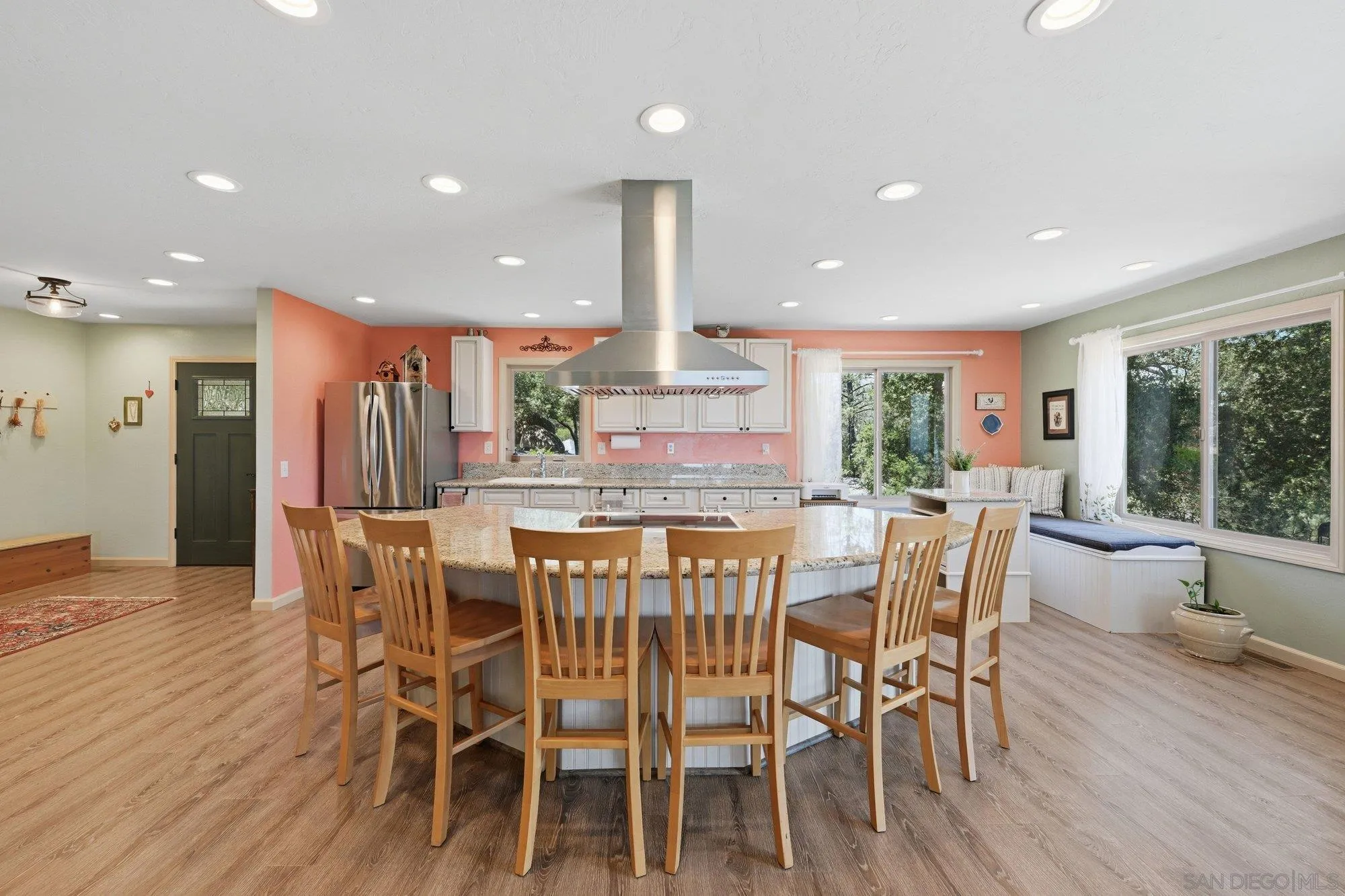 https://cdn.realtyfeed.com/cdn/127/260012596/7ce49e7d1ecc4cf750281867299584d1.webp