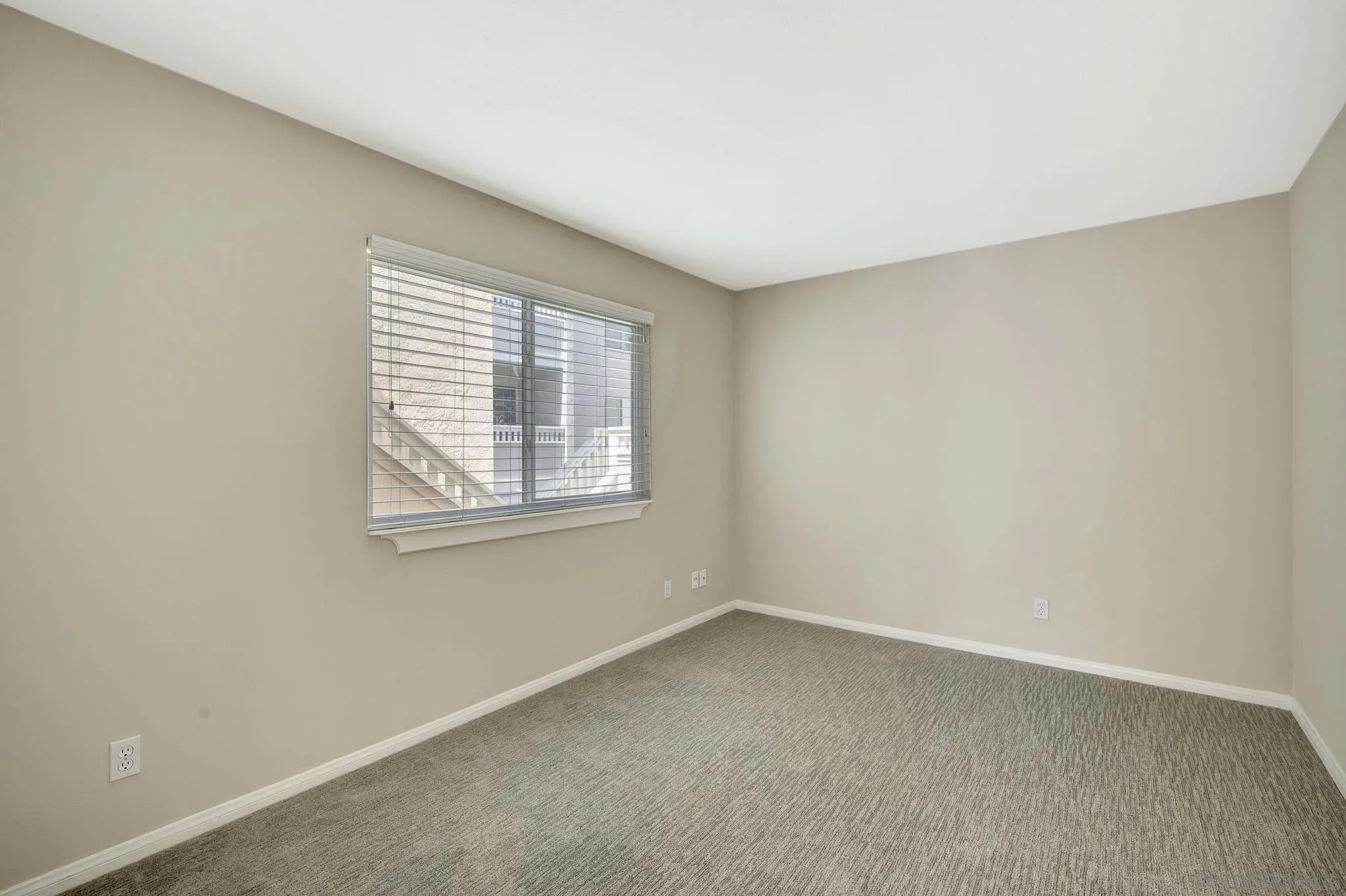 Photo #15: 2600126 Listing: Photo #15