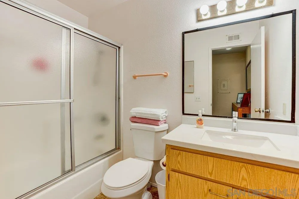 Photo #15: 260012605 Listing: Photo #15
