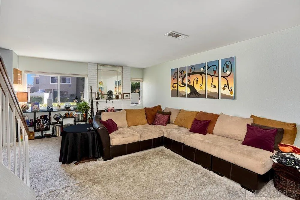 Photo #3: 260012605 Listing: Photo #3