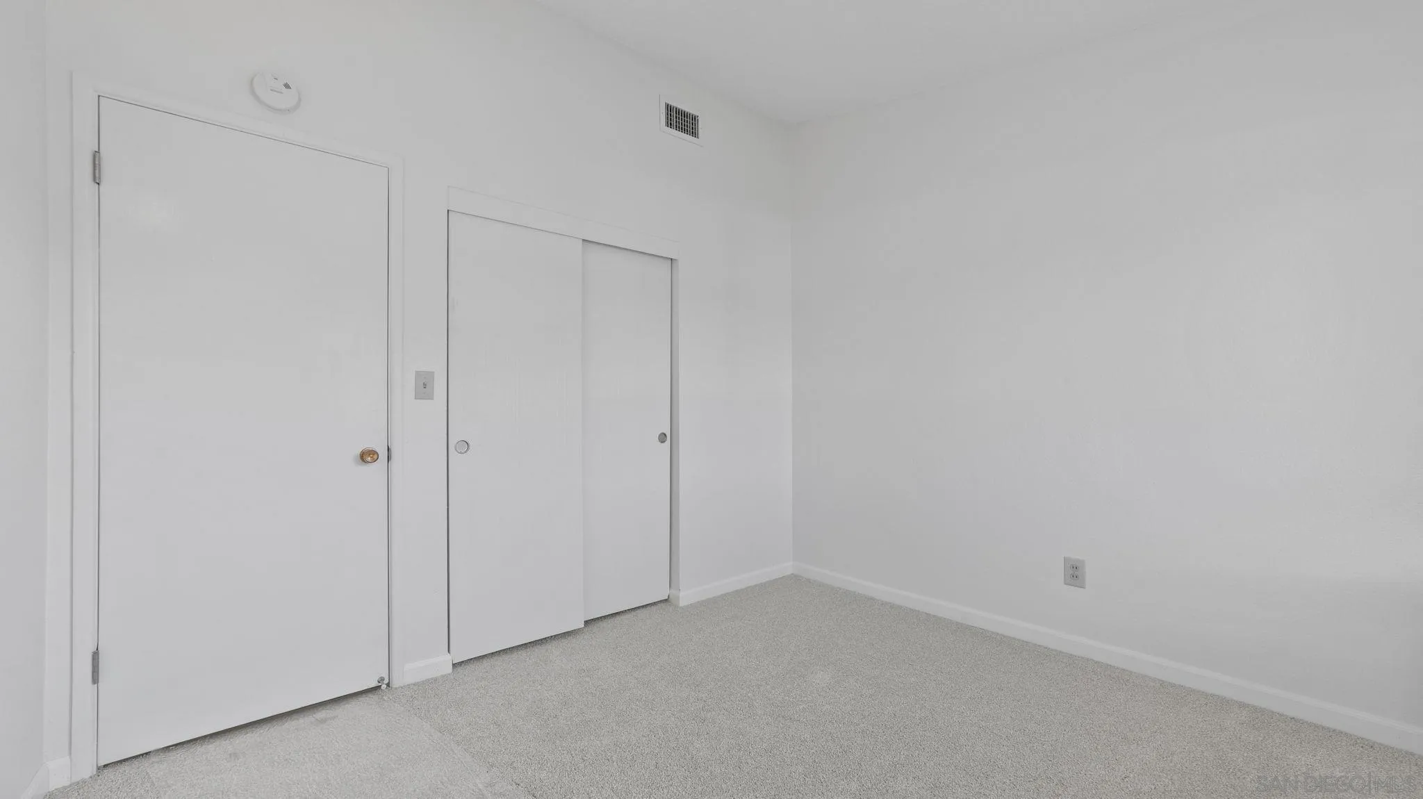 https://cdn.realtyfeed.com/cdn/127/260012606/1698a701851cec4d0a4ba512d5fef37c.webp