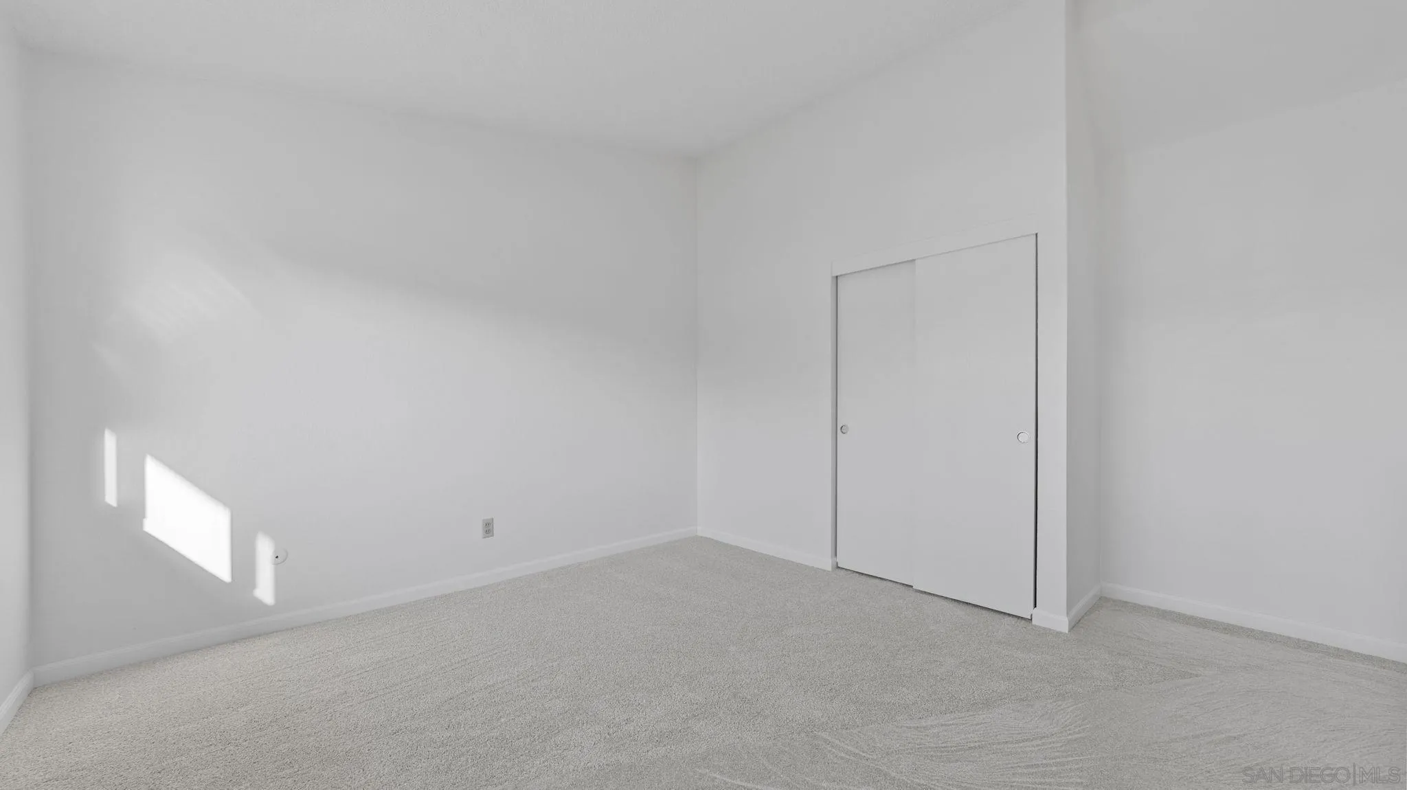 https://cdn.realtyfeed.com/cdn/127/260012606/46afa83a27c708d74c4c33c7abb03544.webp