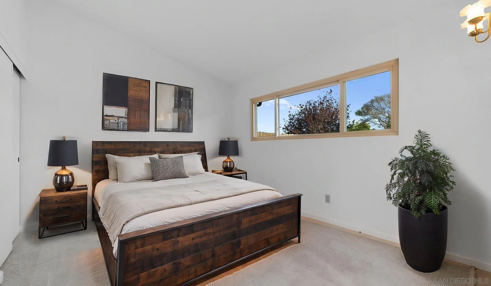 https://cdn.realtyfeed.com/cdn/127/260012606/4b98d06fc6915618c0b14d2a619e6c3c.webp