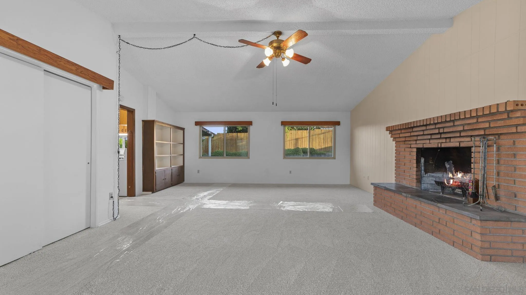 https://cdn.realtyfeed.com/cdn/127/260012606/82428f876f190249e0e423151e2ddcee.webp