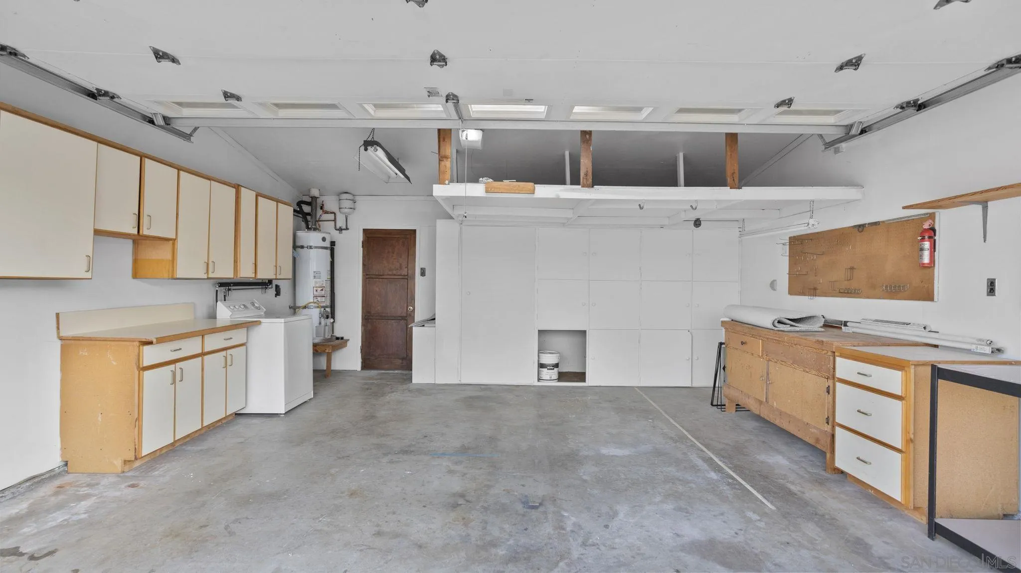 https://cdn.realtyfeed.com/cdn/127/260012606/b1888bf3403b6cd2205b034bae2dbb3b.webp