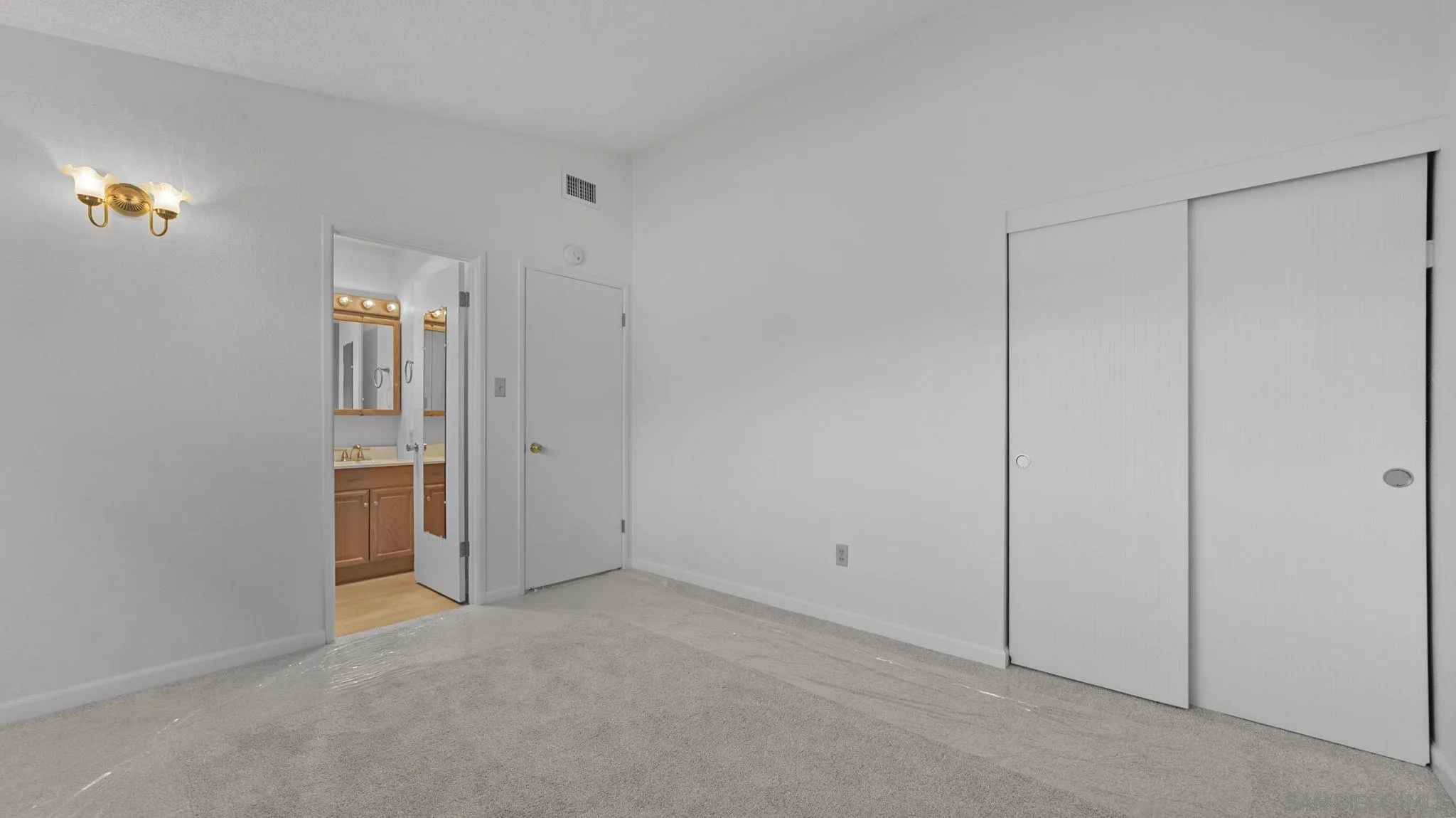 https://cdn.realtyfeed.com/cdn/127/260012606/c0ca4caac81e7ddc559133d78c8aeb9e.webp