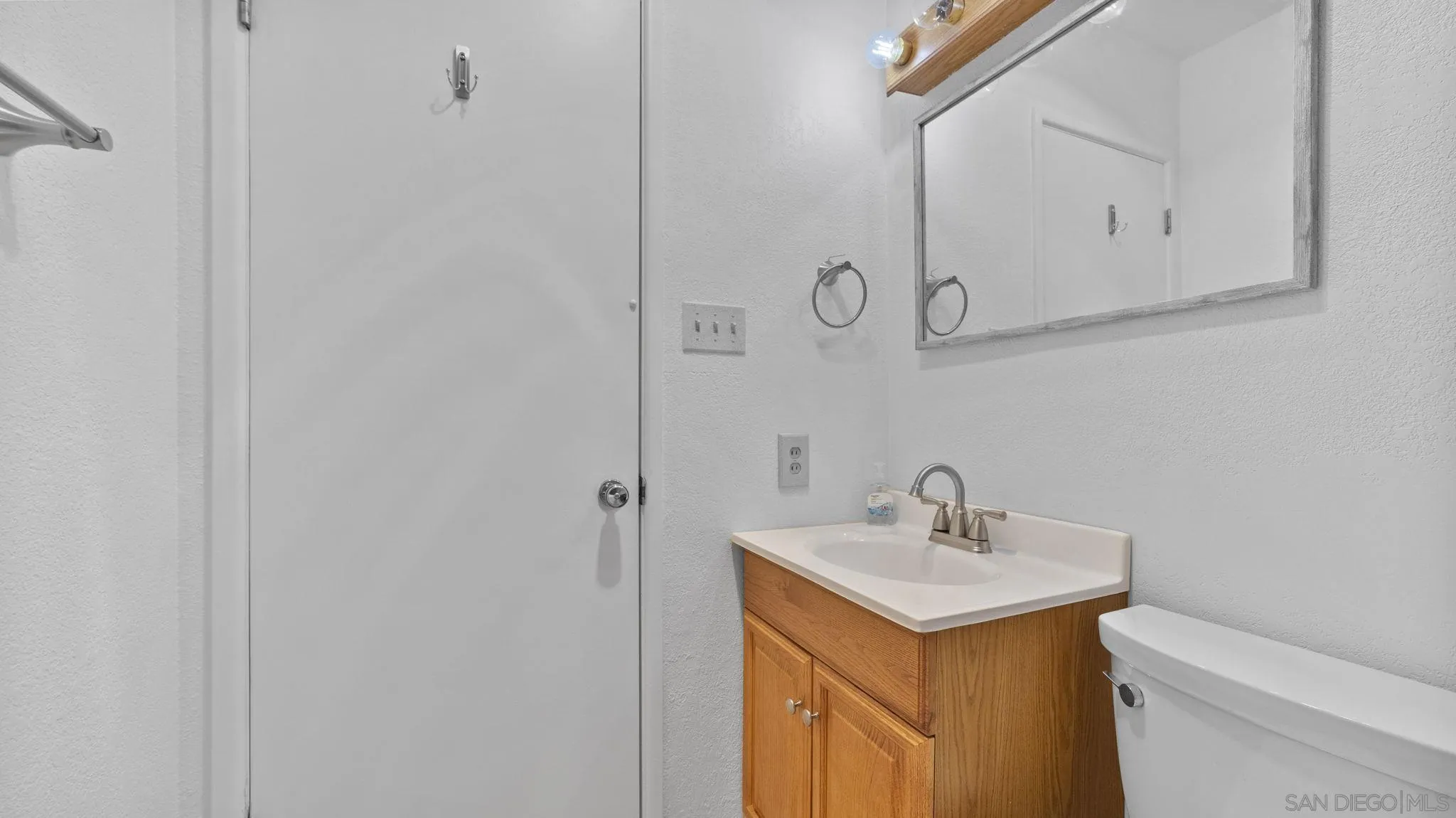 https://cdn.realtyfeed.com/cdn/127/260012606/d5fbc7152bb2cb90b8a078f235d06dfe.webp
