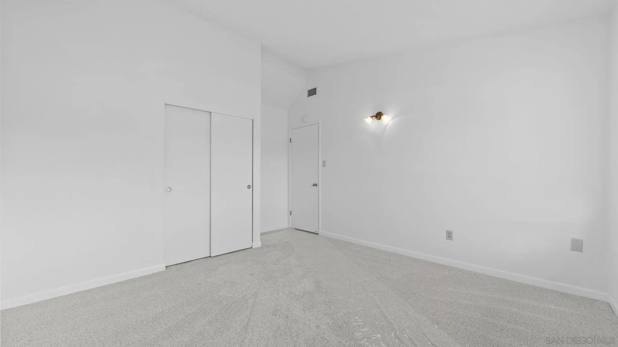 https://cdn.realtyfeed.com/cdn/127/260012606/e4cd7d14a8825f7c2d4ac6d859f6d2d3.webp