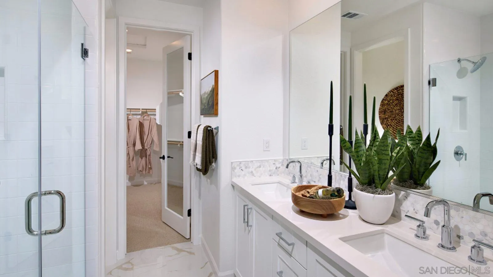 Photo #16: 260012610 Listing: Photo #16