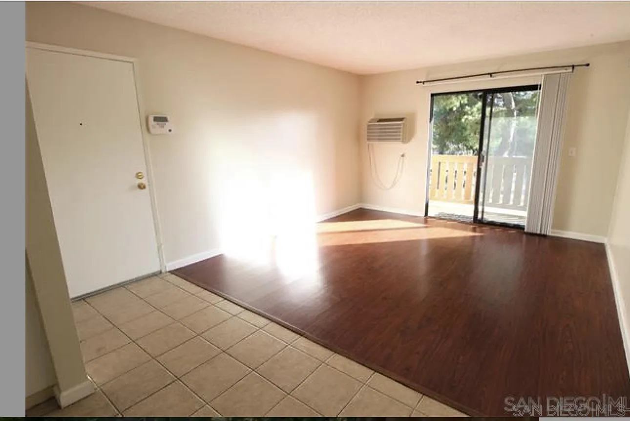 https://cdn.realtyfeed.com/cdn/127/260012614/72b9ecd465edeba0b2a1de966906ac07.webp