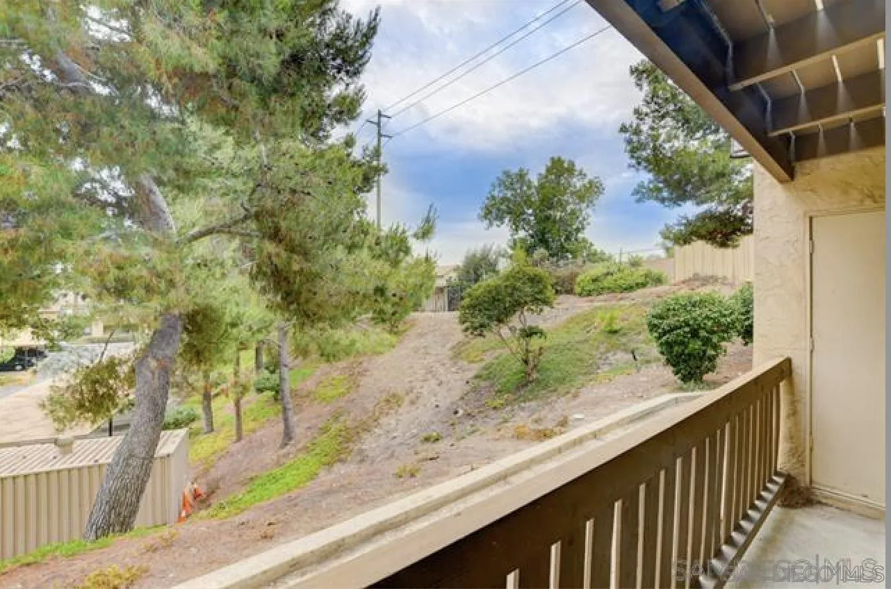 https://cdn.realtyfeed.com/cdn/127/260012614/f8c66db030f2976a27c7e08220e70d2b.webp