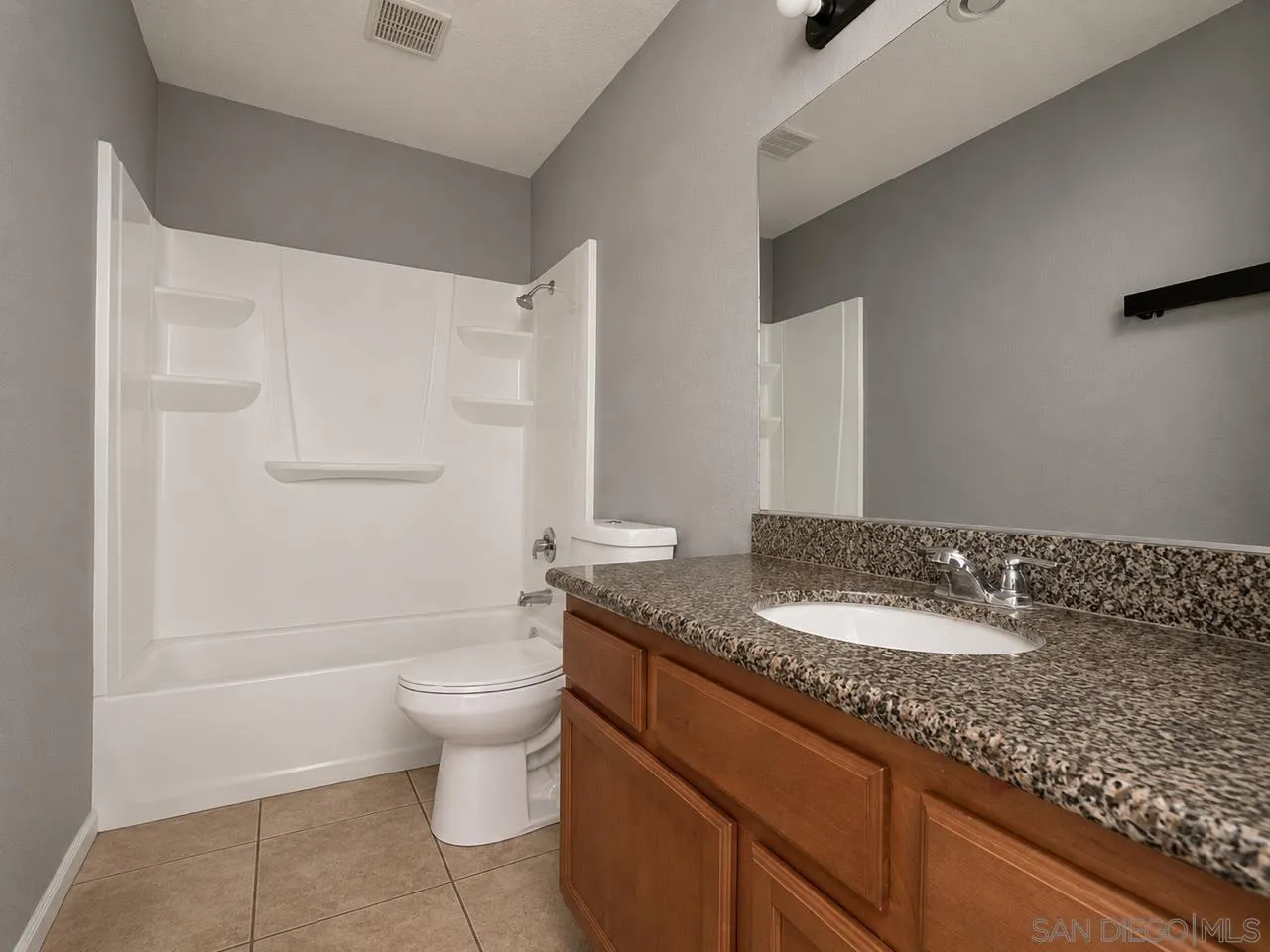 Photo #15: 260012618 Listing: Photo #15