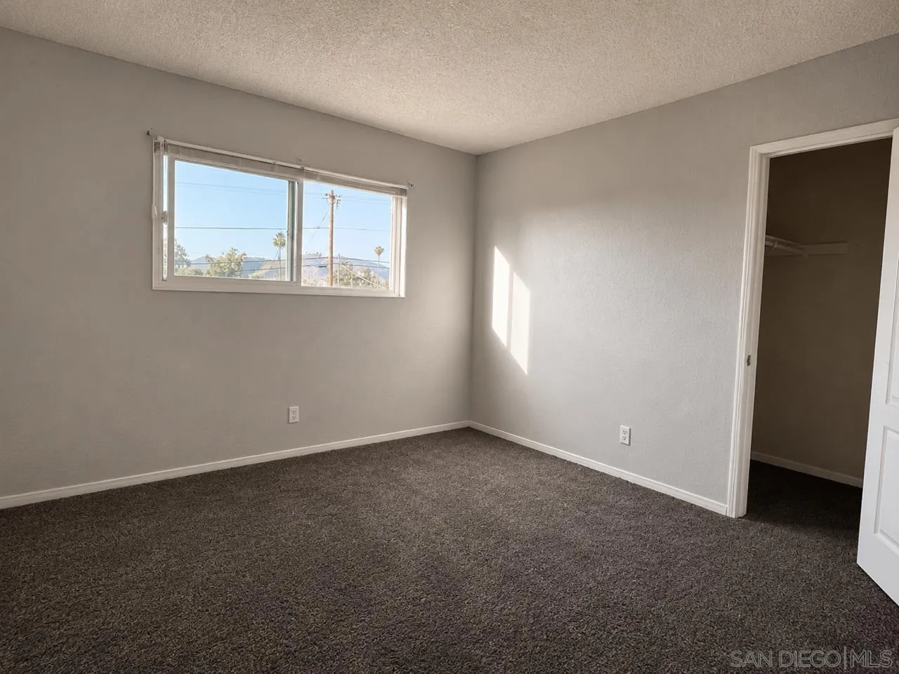 Photo #13: 260012618 Listing: Photo #13