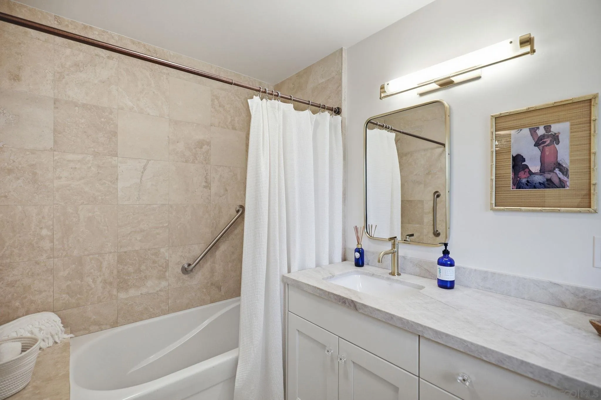 https://cdn.realtyfeed.com/cdn/127/260012619/8feb02fa906b89dd2e5d692ddaddc93a.webp
