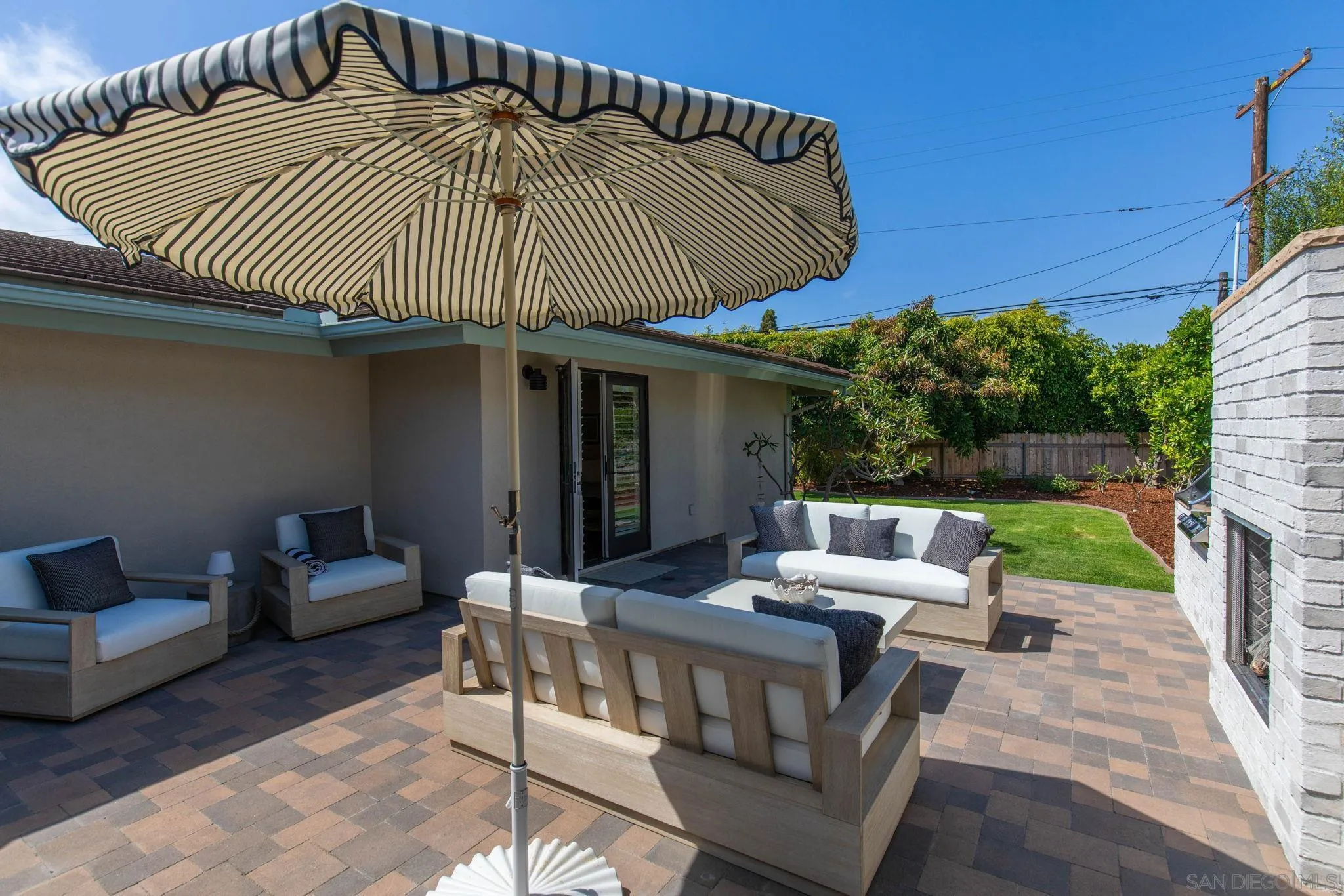 https://cdn.realtyfeed.com/cdn/127/260012619/a912941e590b6b2dadd21e50eac909fa.webp