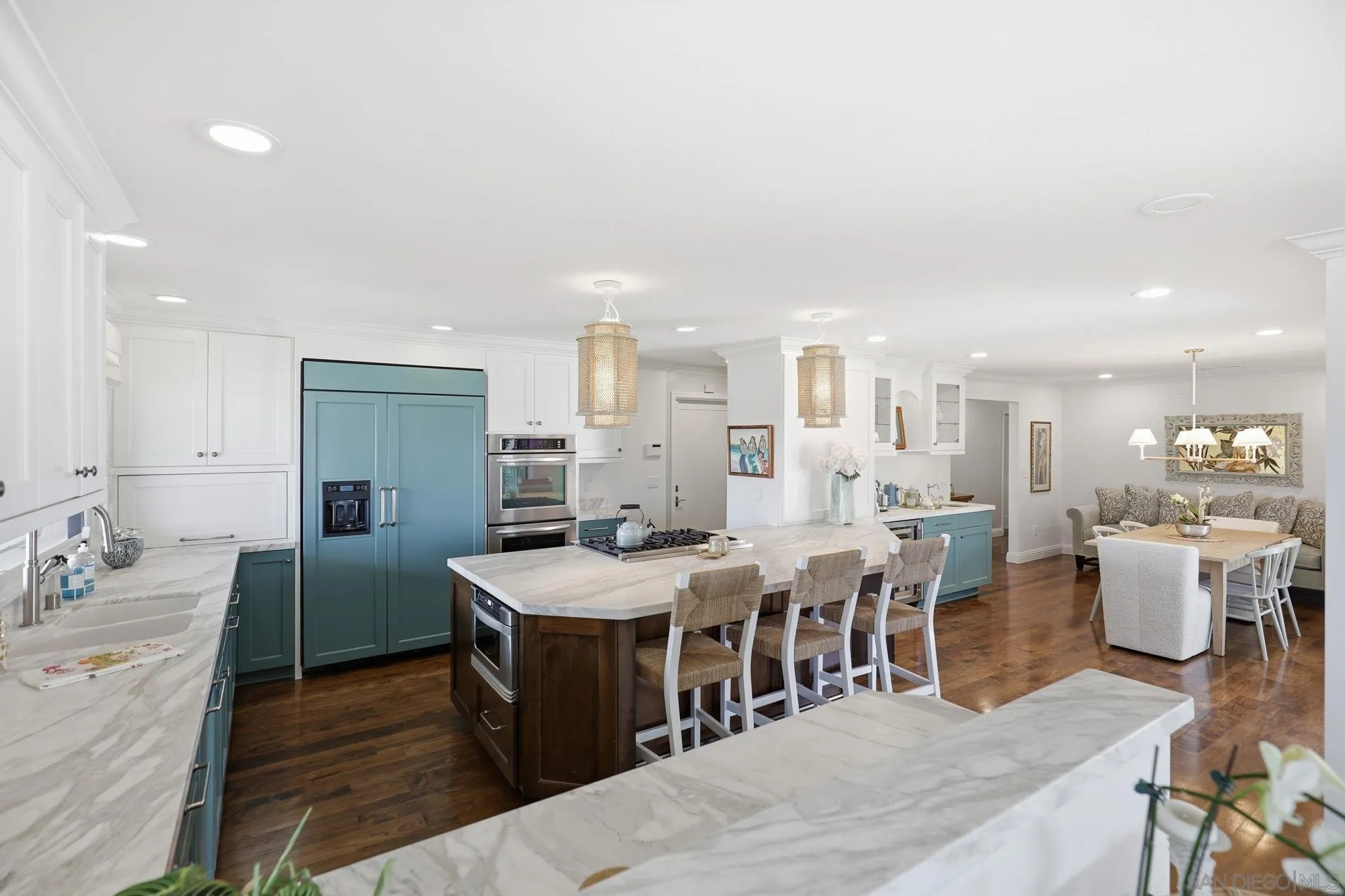https://cdn.realtyfeed.com/cdn/127/260012619/fc196f2a7781b437e944f0b57ec33dfd.webp