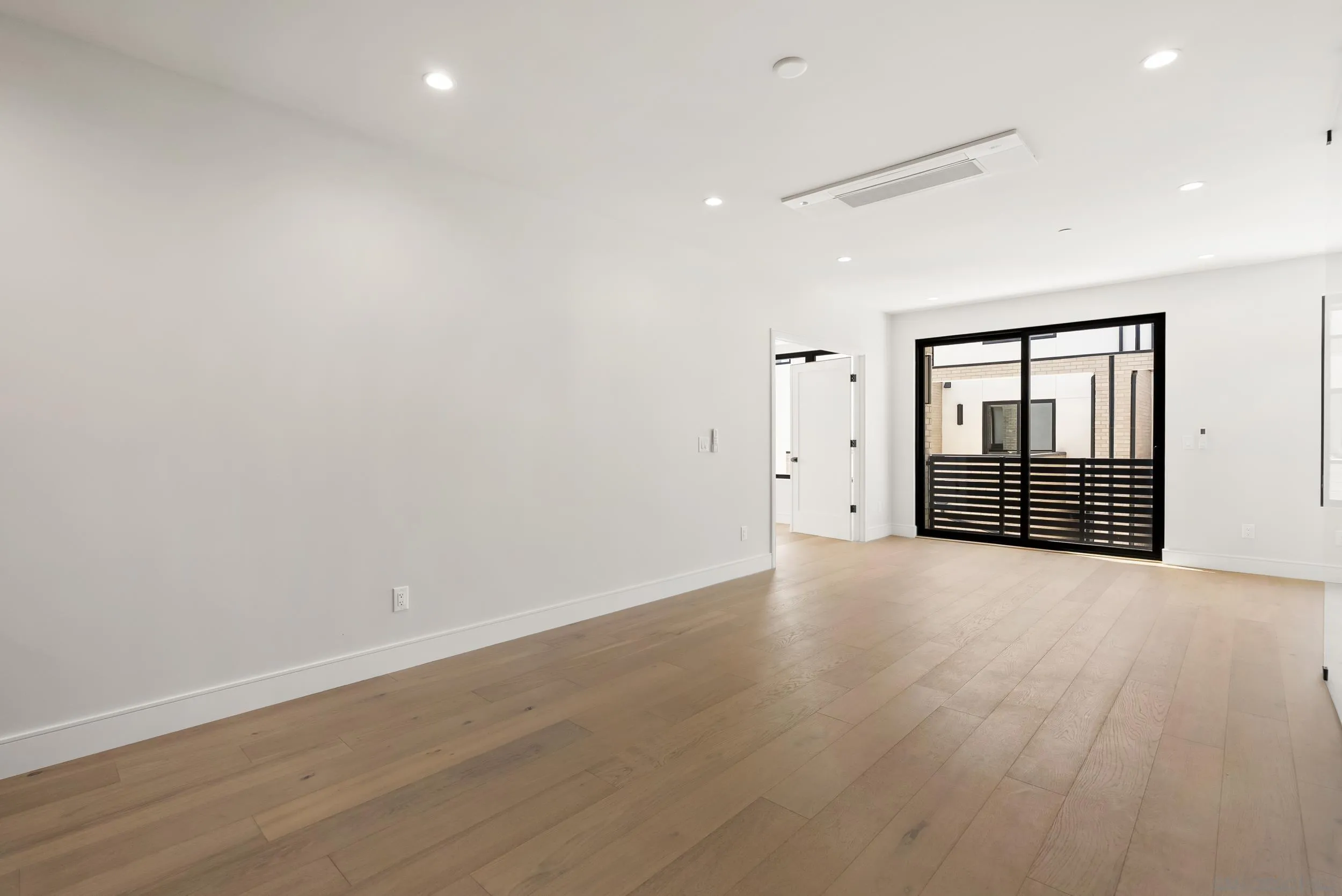 Photo #23: 260012622 Listing: Photo #23