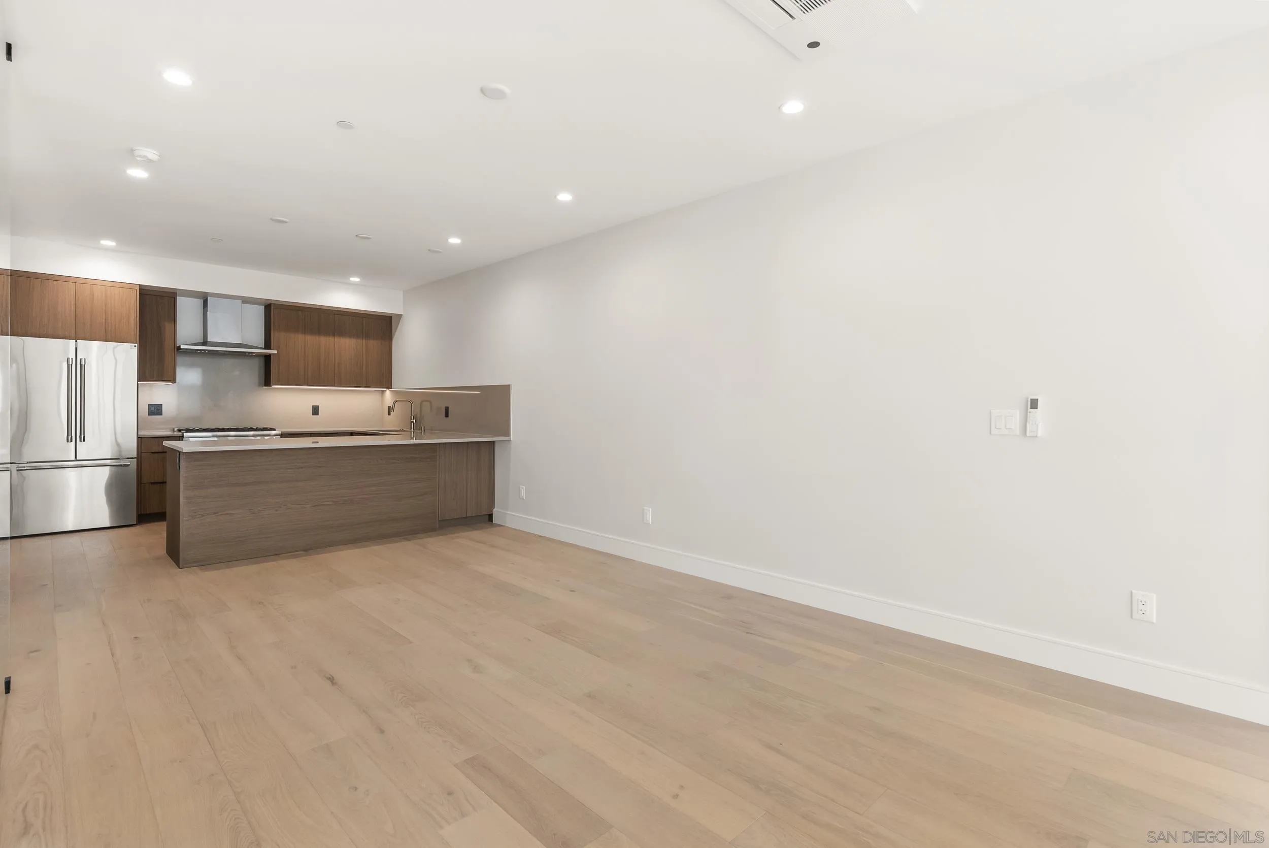 Photo #19: 260012622 Listing: Photo #19