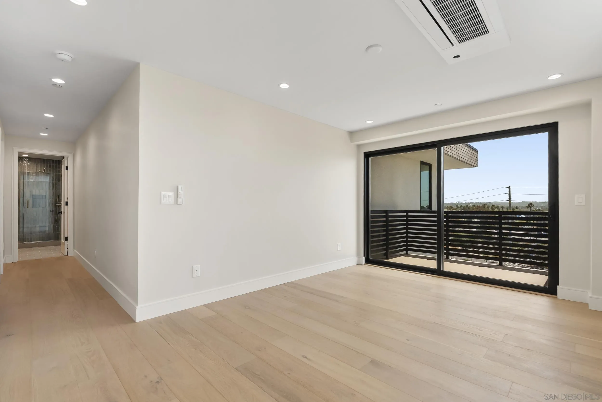 Photo #37: 260012622 Listing: Photo #37