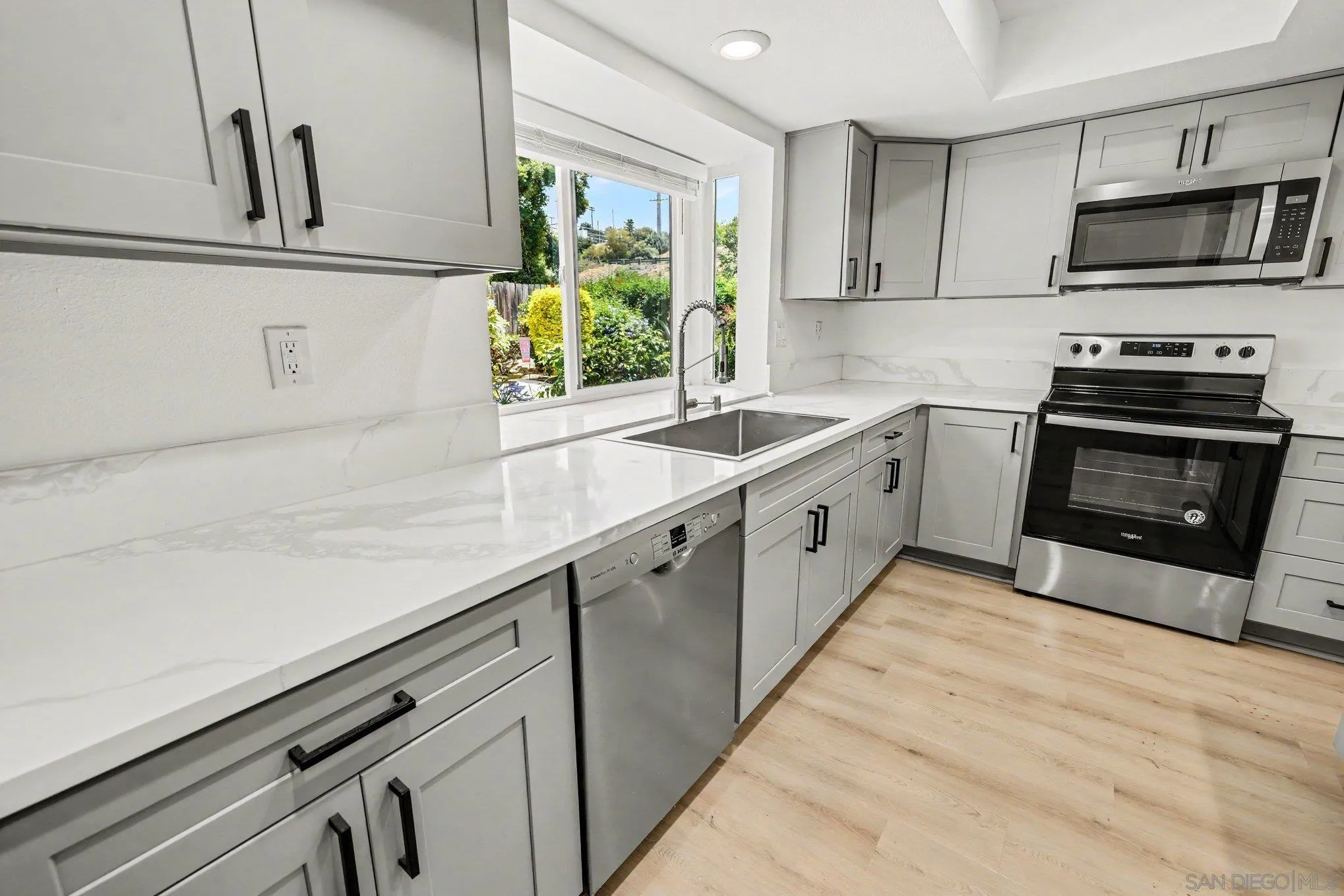 Photo #10: 260012625 Listing: Photo #10