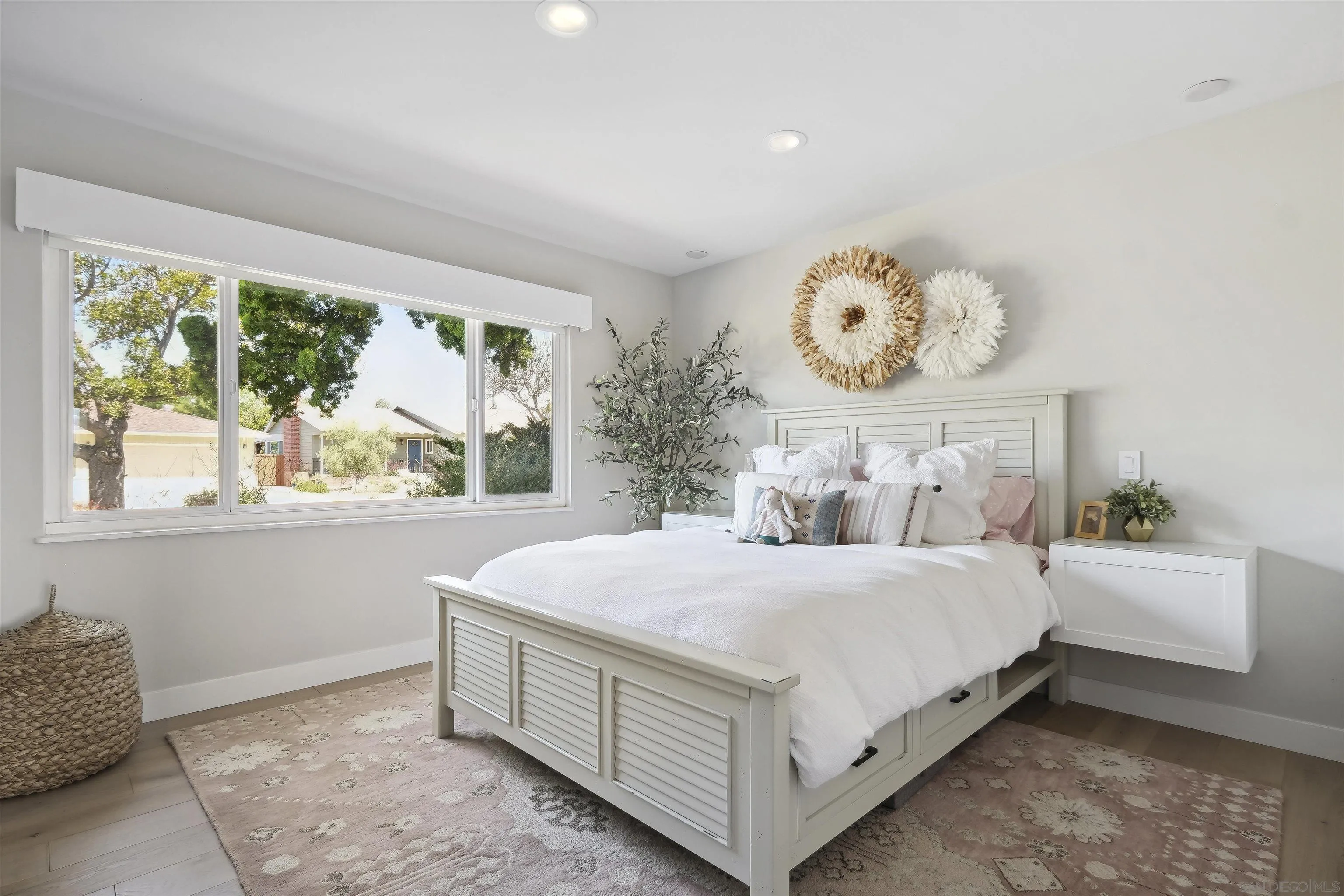 https://cdn.realtyfeed.com/cdn/127/260012632/46b12c29eb444a89cf2f2f84bb5ddc11.webp