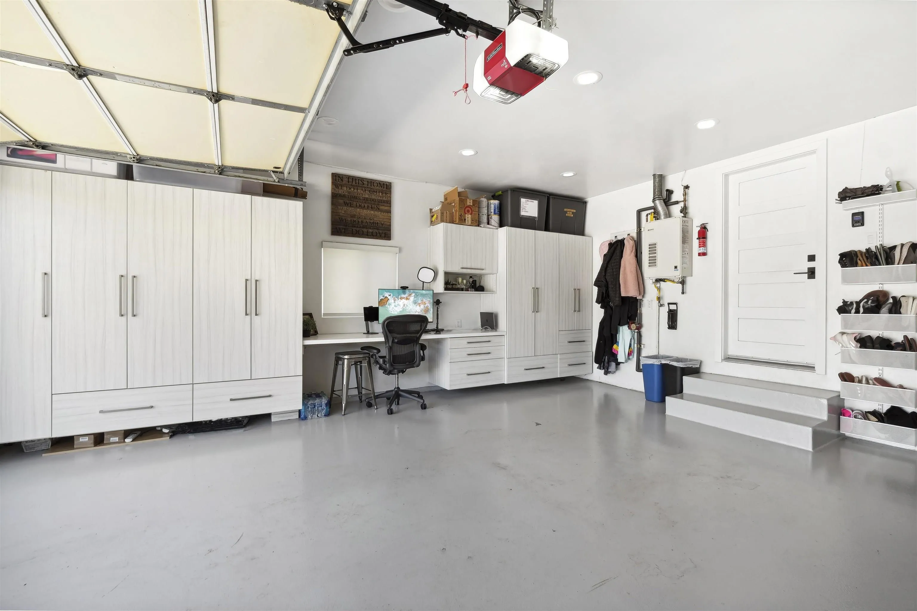 https://cdn.realtyfeed.com/cdn/127/260012632/bde9e686fbc6e01cbf457fa477aead01.webp
