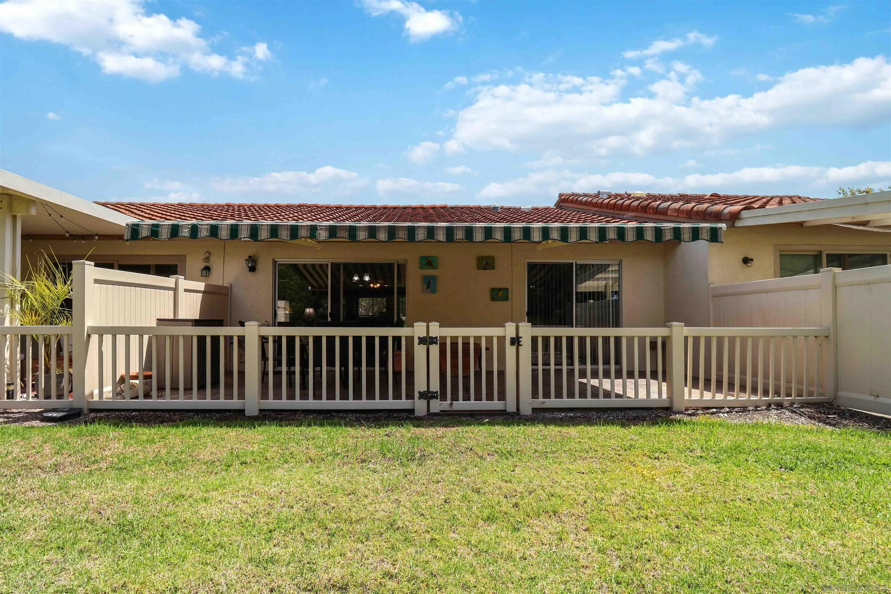 https://cdn.realtyfeed.com/cdn/127/260012634/c1dc467b58bbf7f729934cb504f57781.webp