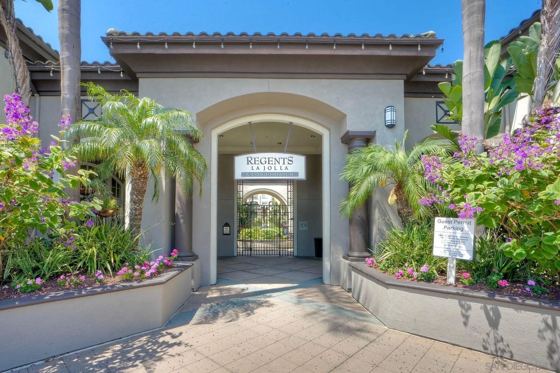 La Jolla, CA 92037