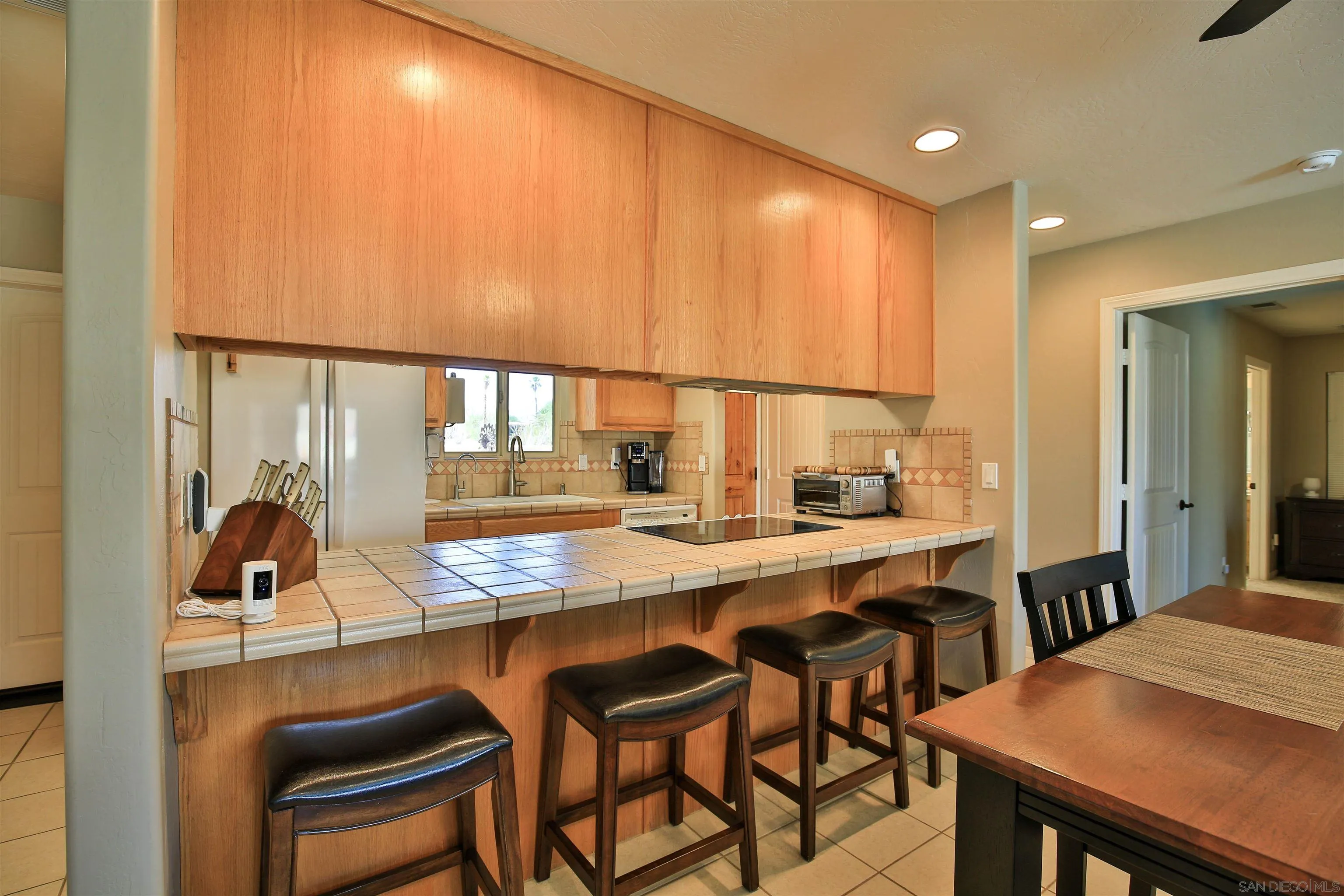 https://cdn.realtyfeed.com/cdn/127/260012643/44a0510013b1945c97572342a67f82d8.webp