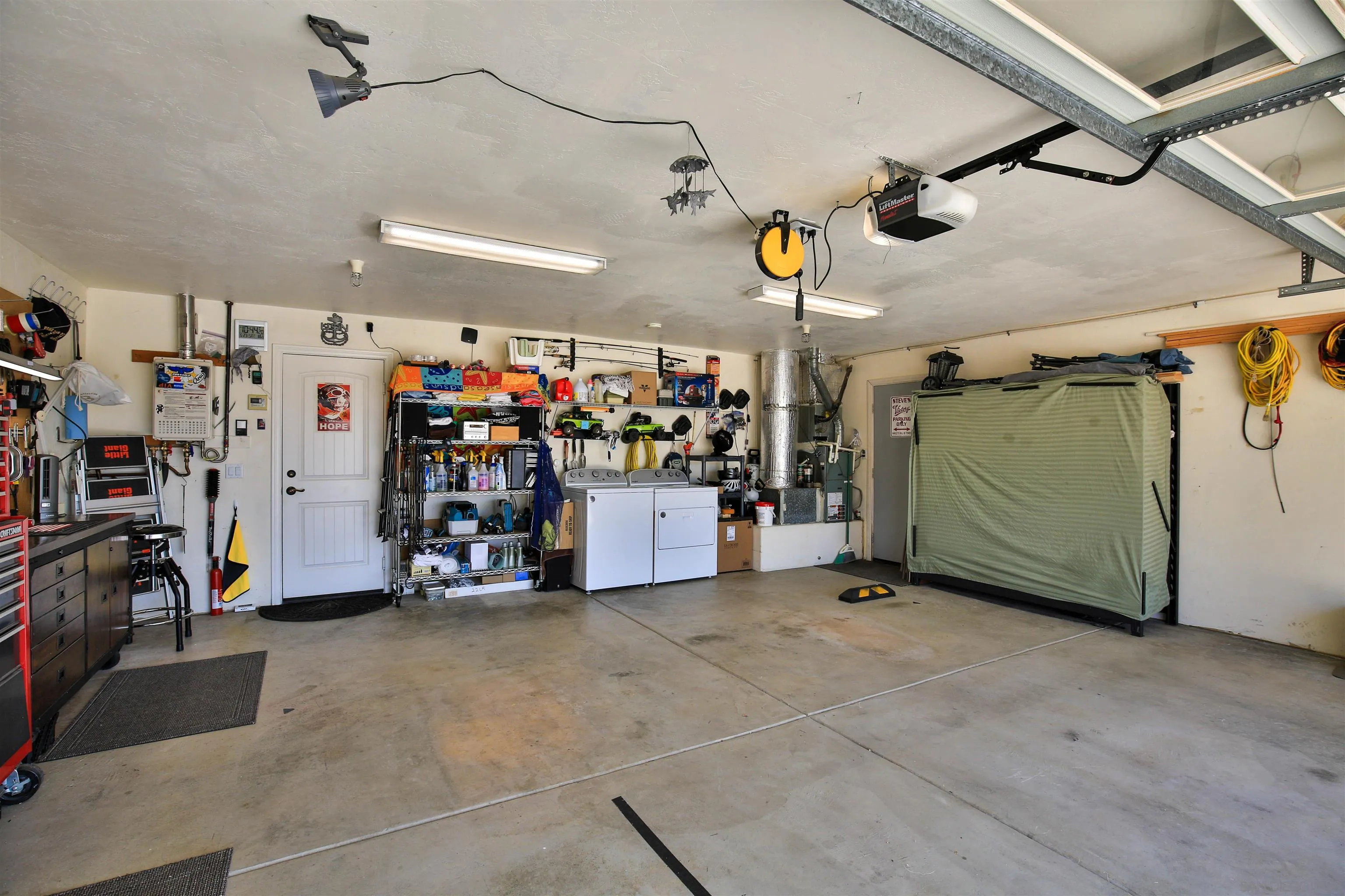 https://cdn.realtyfeed.com/cdn/127/260012643/e67fdaed973fa250e19f38d214e12613.webp