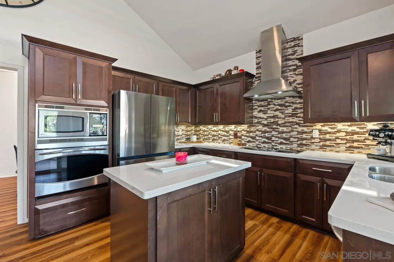 https://cdn.realtyfeed.com/cdn/127/260012653/1b4b79f03f0b76a1a0bef4f8d7630976.webp