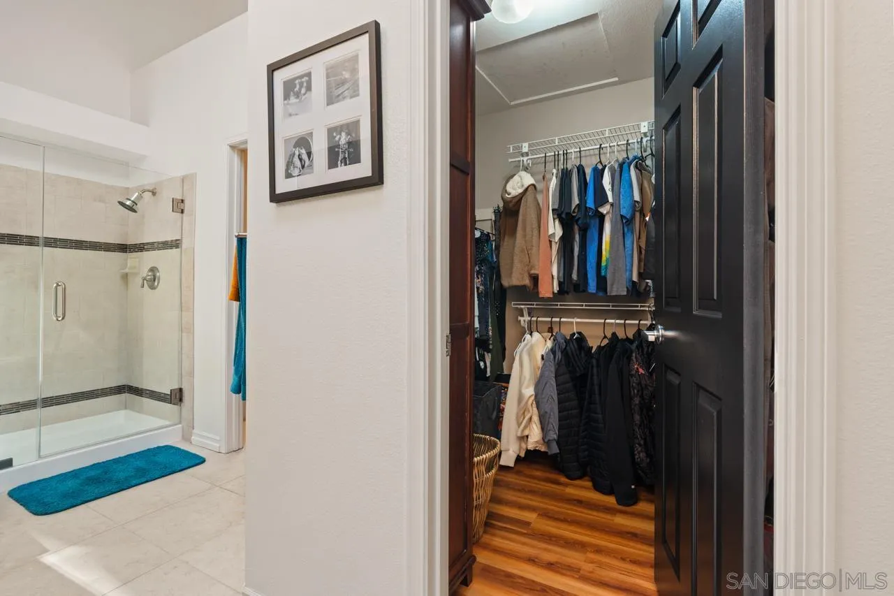 https://cdn.realtyfeed.com/cdn/127/260012653/fb9ac0cd11fa71d051f73d9773961850.webp