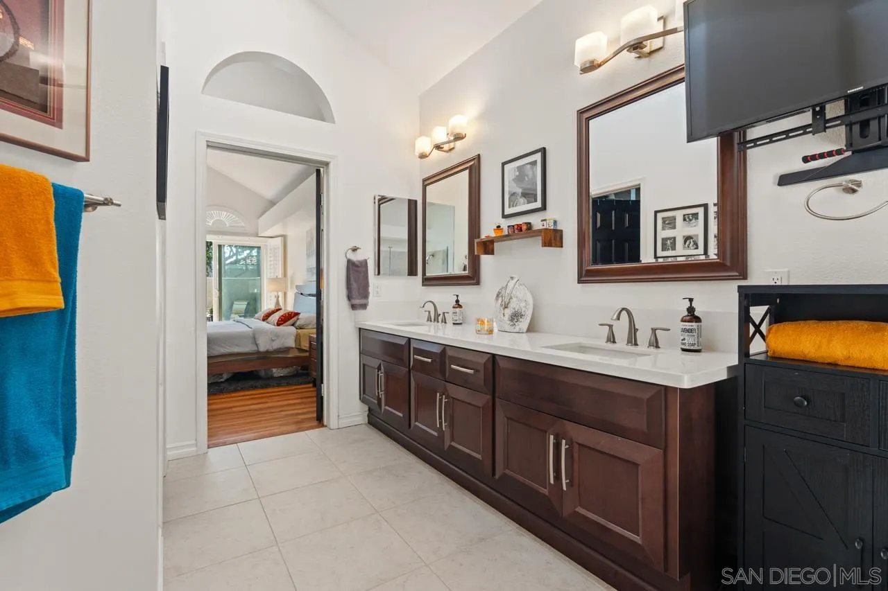 https://cdn.realtyfeed.com/cdn/127/260012653/feacc3695b4e91c8c9bee7a5ae29d9ab.webp