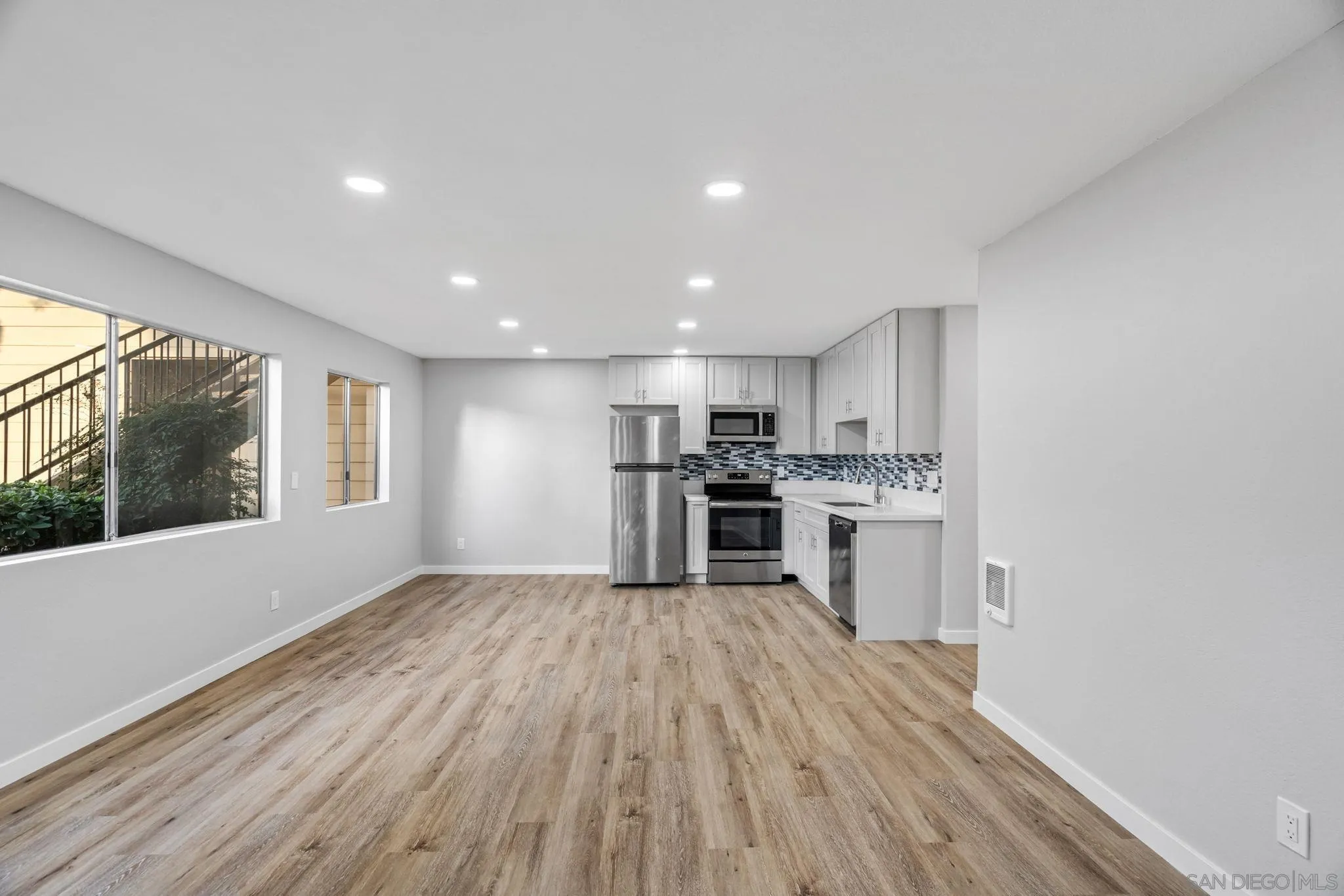 Photo #12: 260012654 Listing: Photo #12