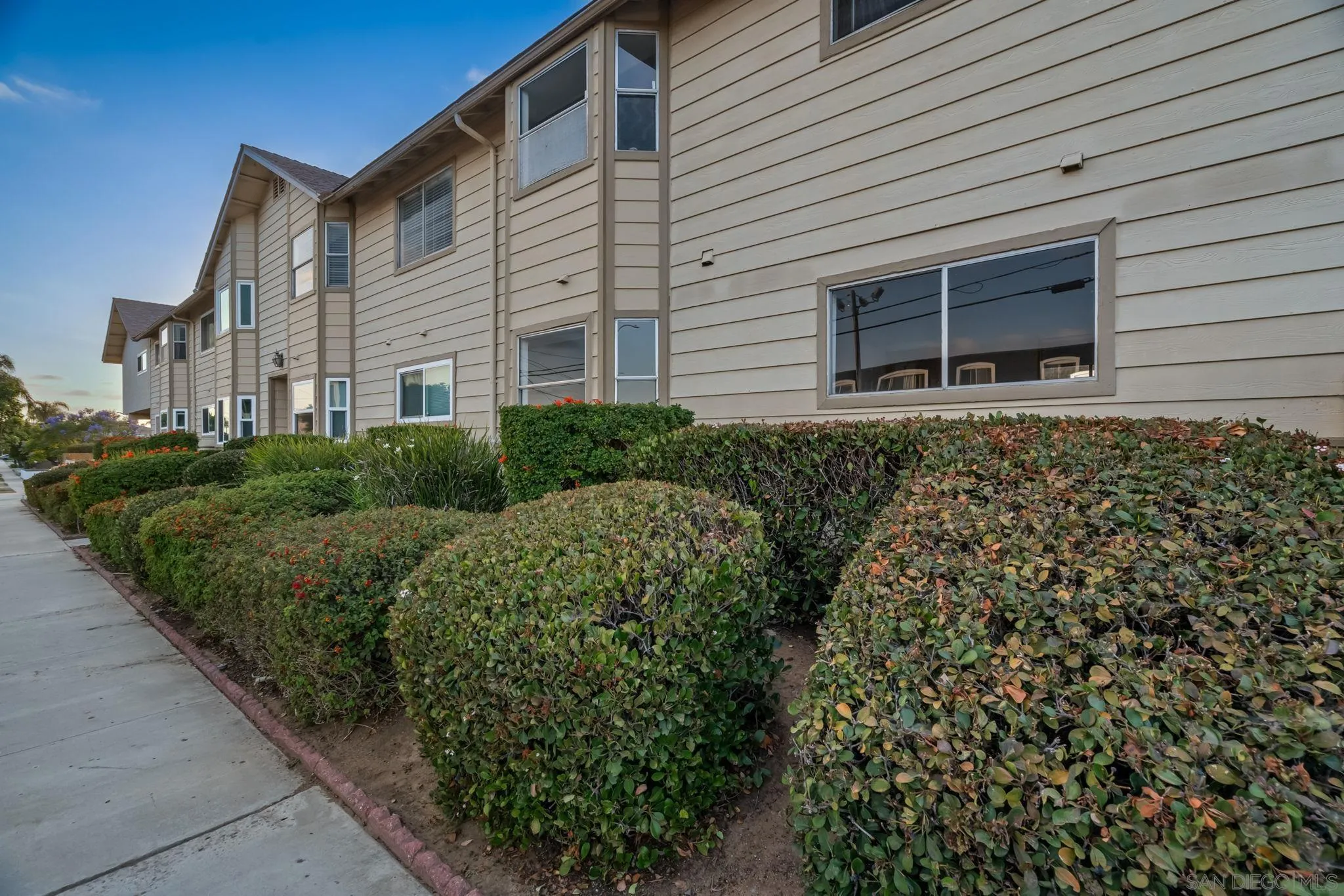 Photo #11: 260012654 Listing: Photo #11