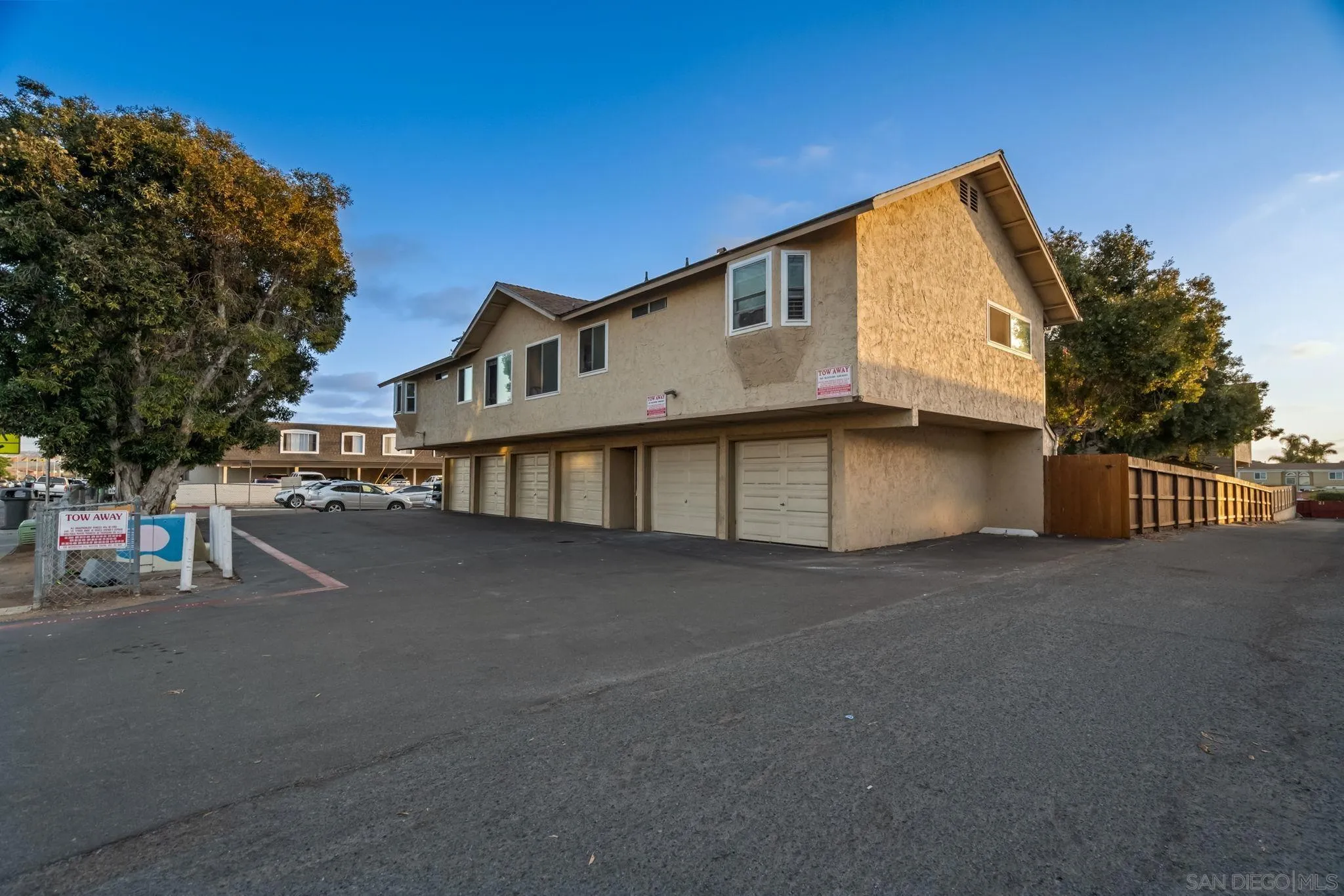 Photo #8: 260012654 Listing: Photo #8