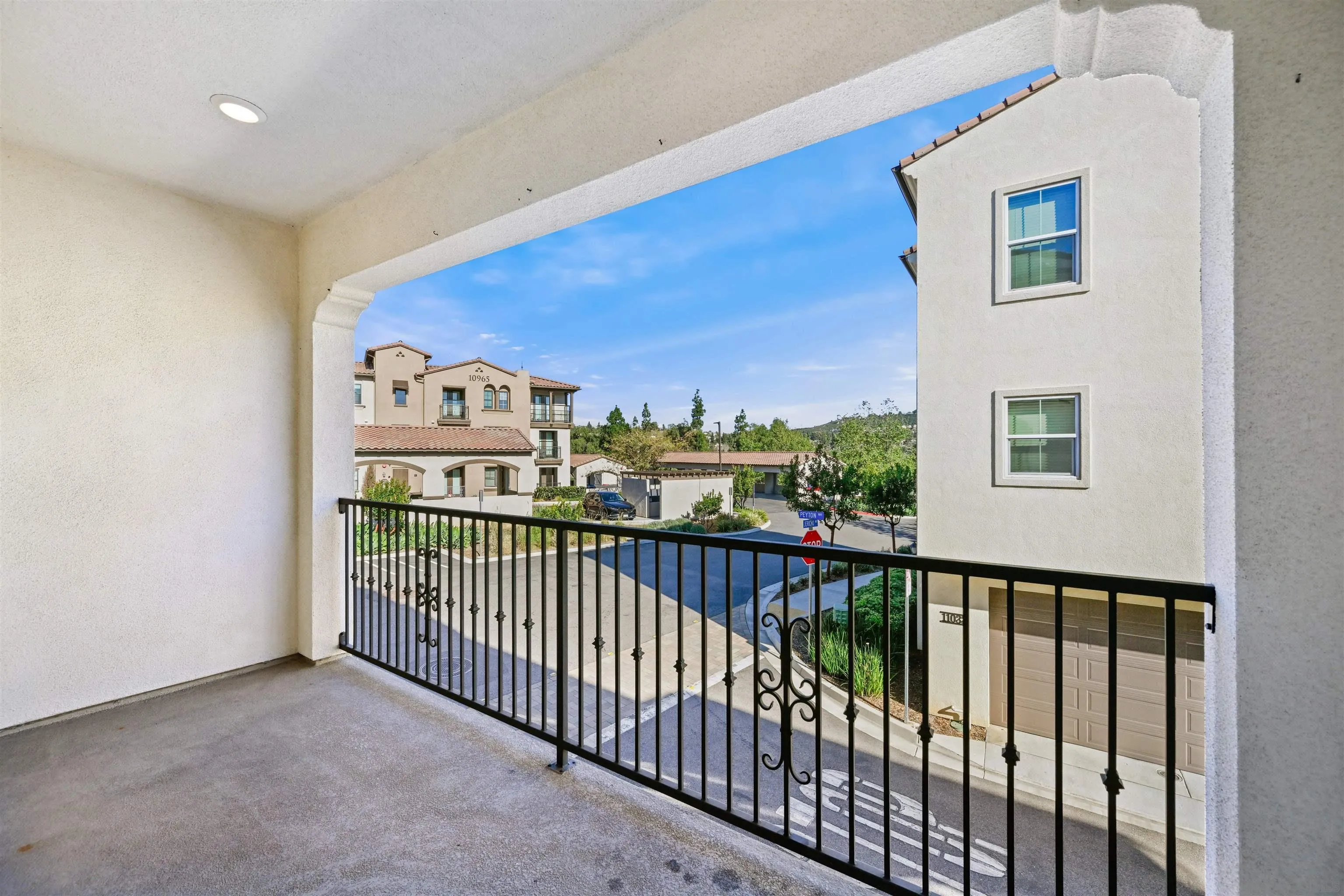 https://cdn.realtyfeed.com/cdn/127/260012661/02e60c1357d080436f056974e8667f66.webp