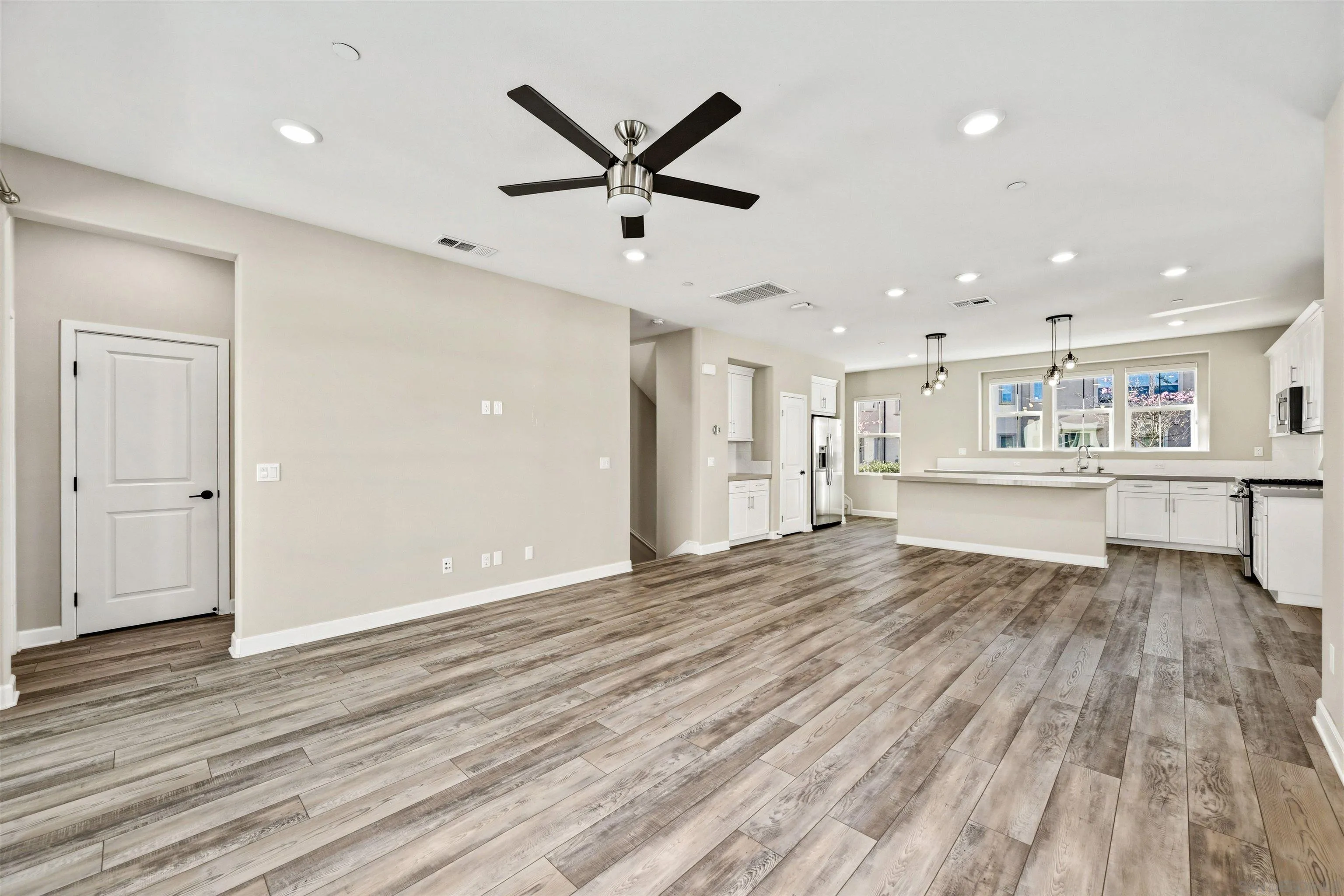 Photo #11: 260012661 Listing: Photo #11