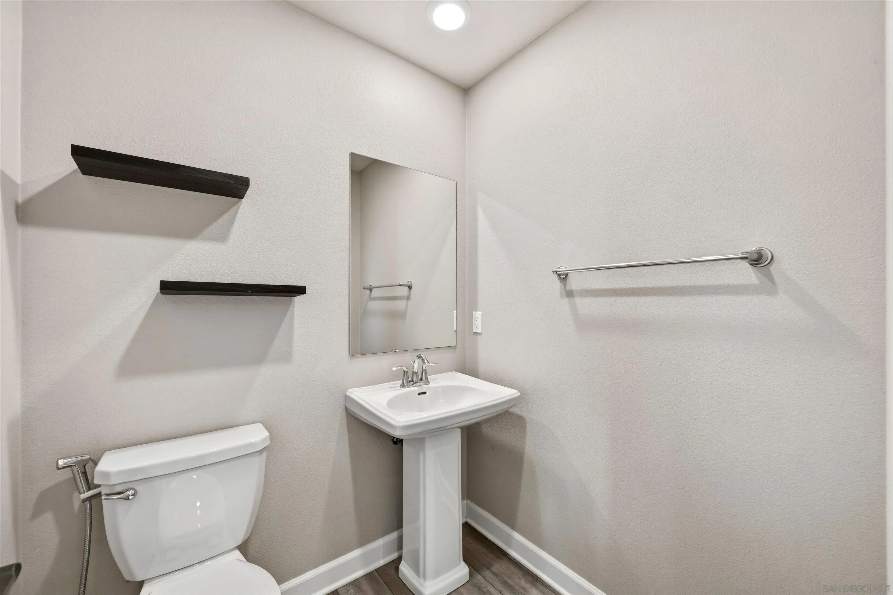https://cdn.realtyfeed.com/cdn/127/260012661/a7e9c2f89c9f043a1f7361a5bb487fda.webp