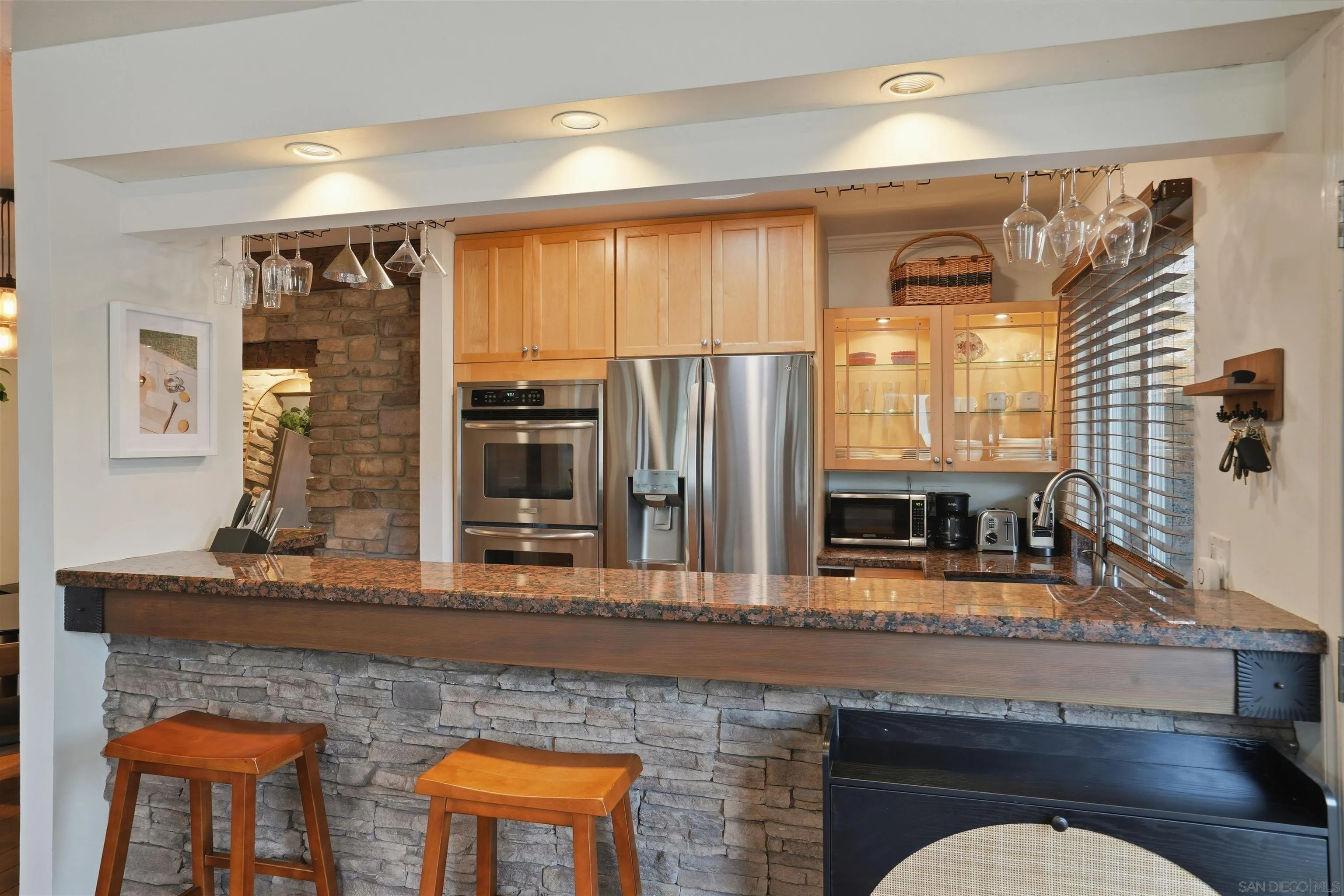 Photo #6: 260012664 Listing: Photo #6