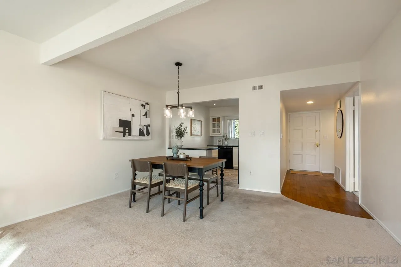 Photo #8: 260012665 Listing: Photo #8