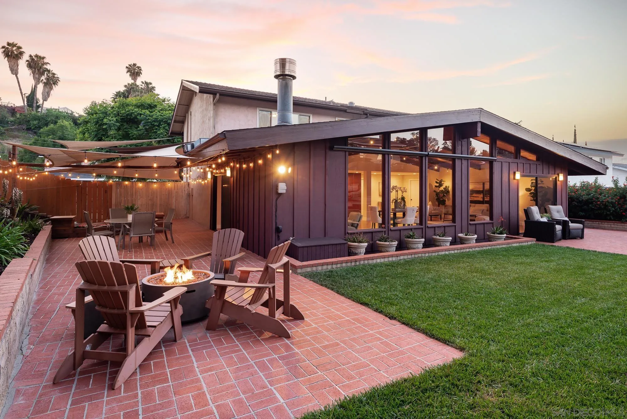 https://cdn.realtyfeed.com/cdn/127/260012670/0aa18b9de79b16aa156b4439b385c2d8.webp