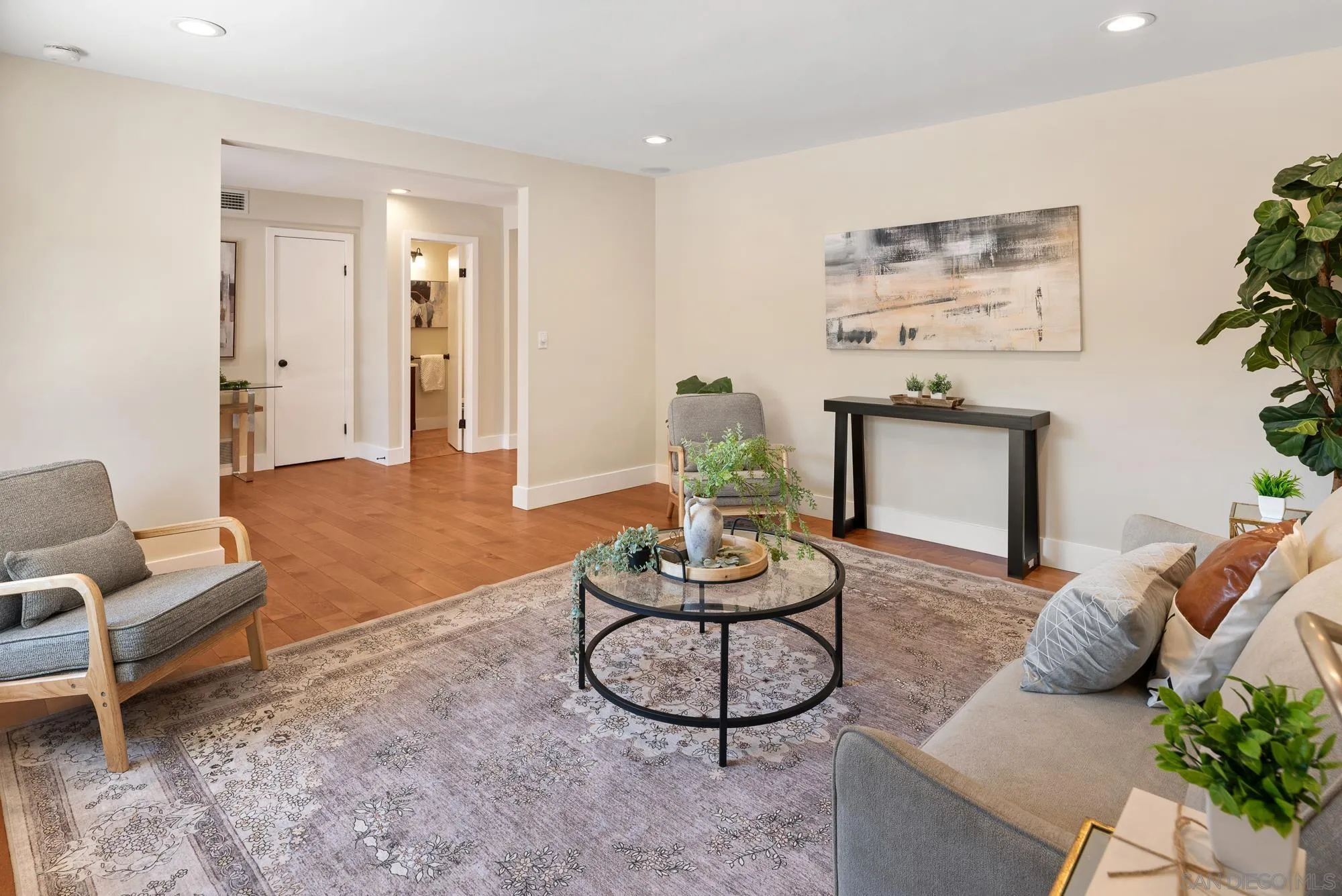 https://cdn.realtyfeed.com/cdn/127/260012670/196fc1bf6377692b47624a6f4d130bf0.webp