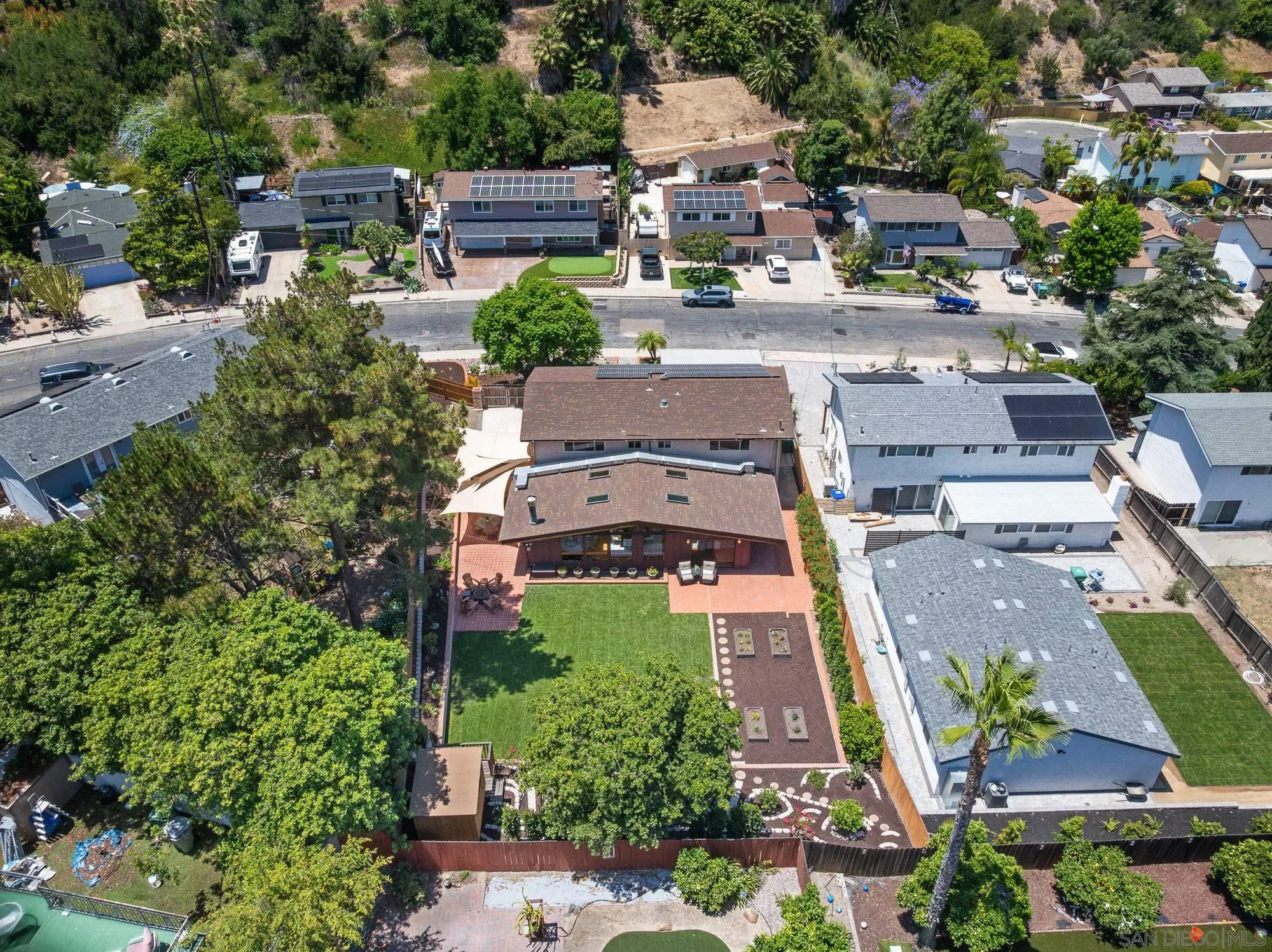 https://cdn.realtyfeed.com/cdn/127/260012670/1b2359da3acfe262a89c39a413fc6555.webp