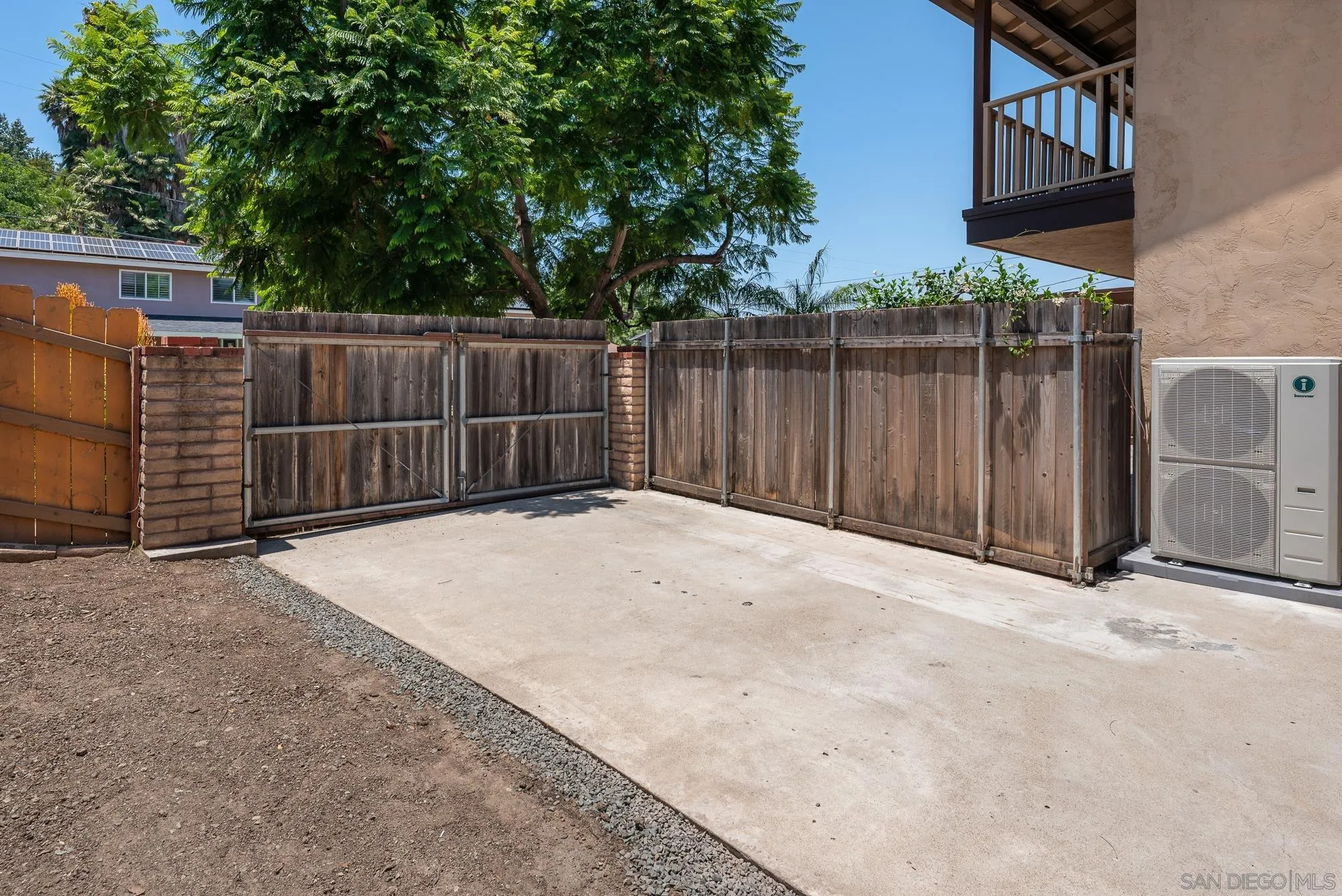 https://cdn.realtyfeed.com/cdn/127/260012670/bd5b56d2d9d391075031798d24f4b73f.webp