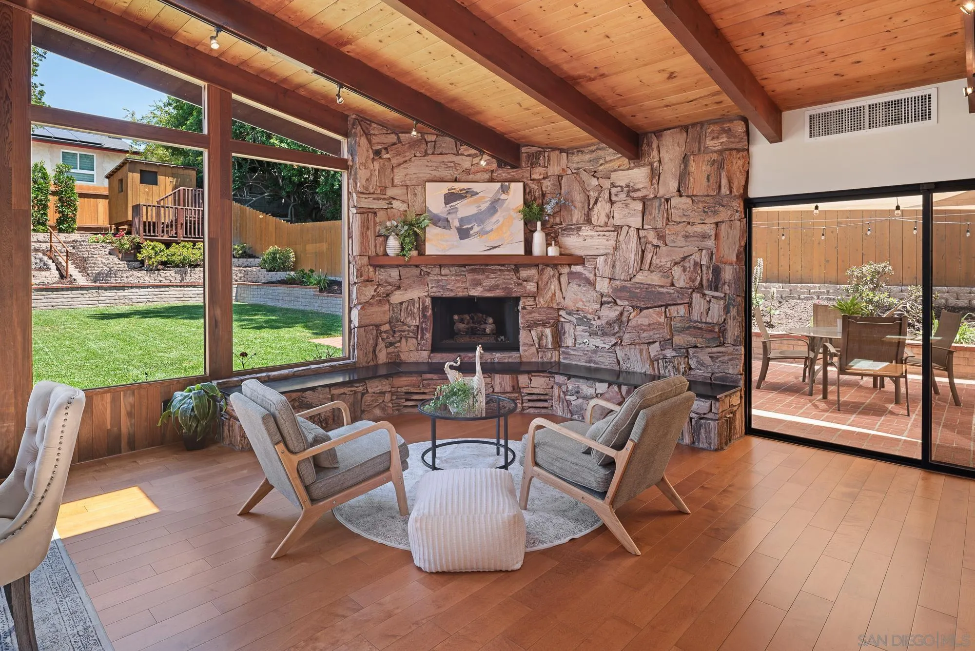 https://cdn.realtyfeed.com/cdn/127/260012670/dd2c1bab08515c29a44cac94d118729b.webp