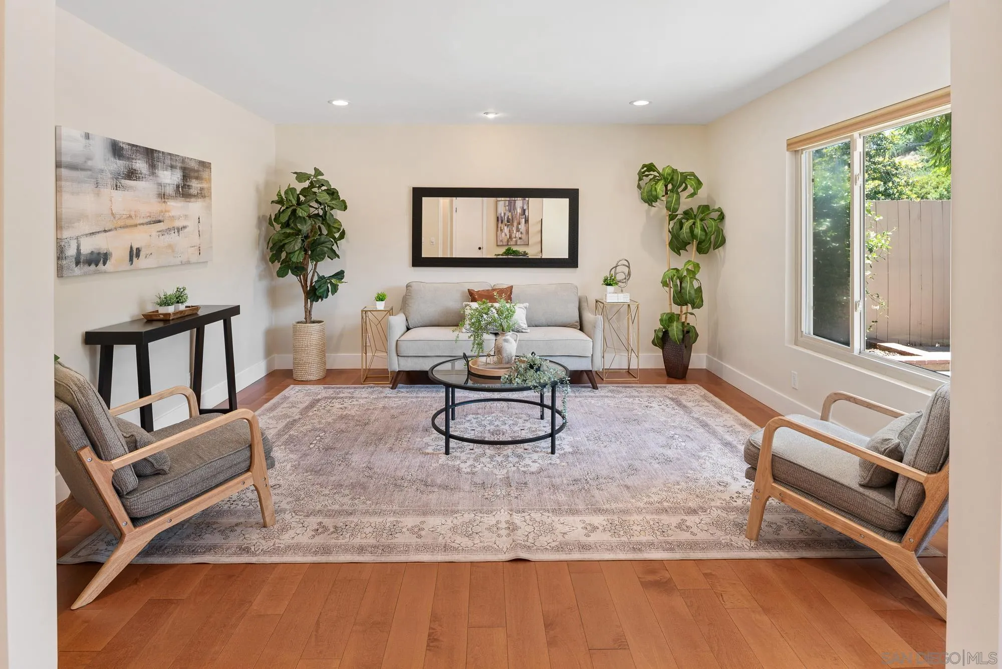 https://cdn.realtyfeed.com/cdn/127/260012670/e85044a0095f1f87f2eedcdc7de9c4ad.webp
